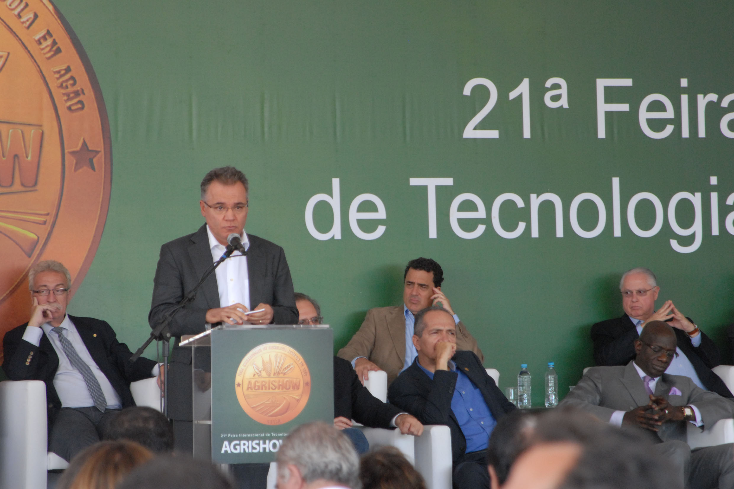 Presidente Samuel Moreira fala na abertura da 21 Feira Internacional de Tecnologia Agrcola em Ao <a style='float:right;color:#ccc' href='https://www3.al.sp.gov.br/repositorio/noticia/N-04-2014/fg161221.jpg' target=_blank><i class='bi bi-zoom-in'></i> Clique para ver a imagem </a>