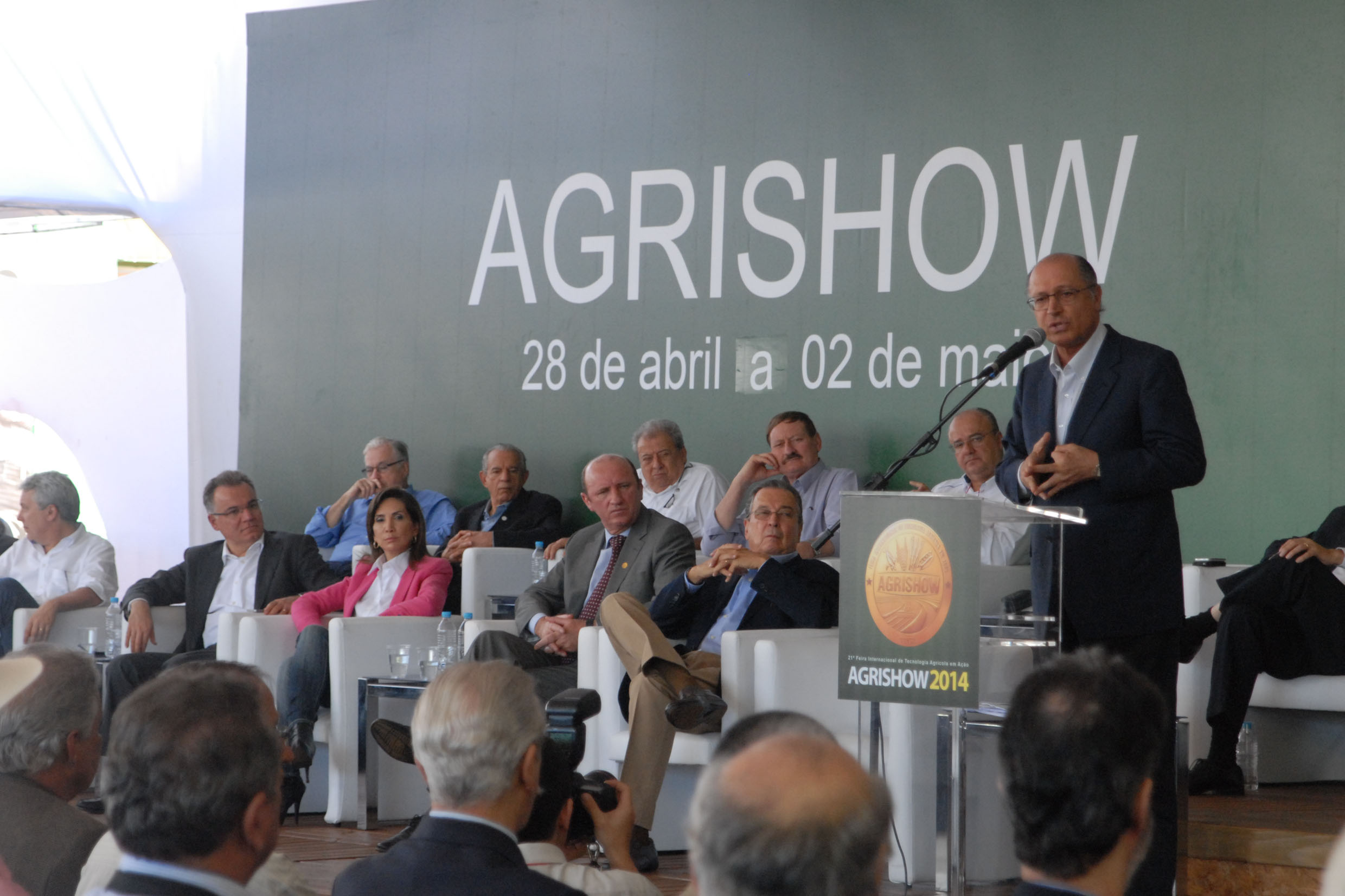 Governador Geraldo Alckmin fala na cerimnia de abertura da 21 Feira Internacional de Tecnologia Agrcola em Ao<a style='float:right;color:#ccc' href='https://www3.al.sp.gov.br/repositorio/noticia/N-04-2014/fg161287.jpg' target=_blank><i class='bi bi-zoom-in'></i> Clique para ver a imagem </a>