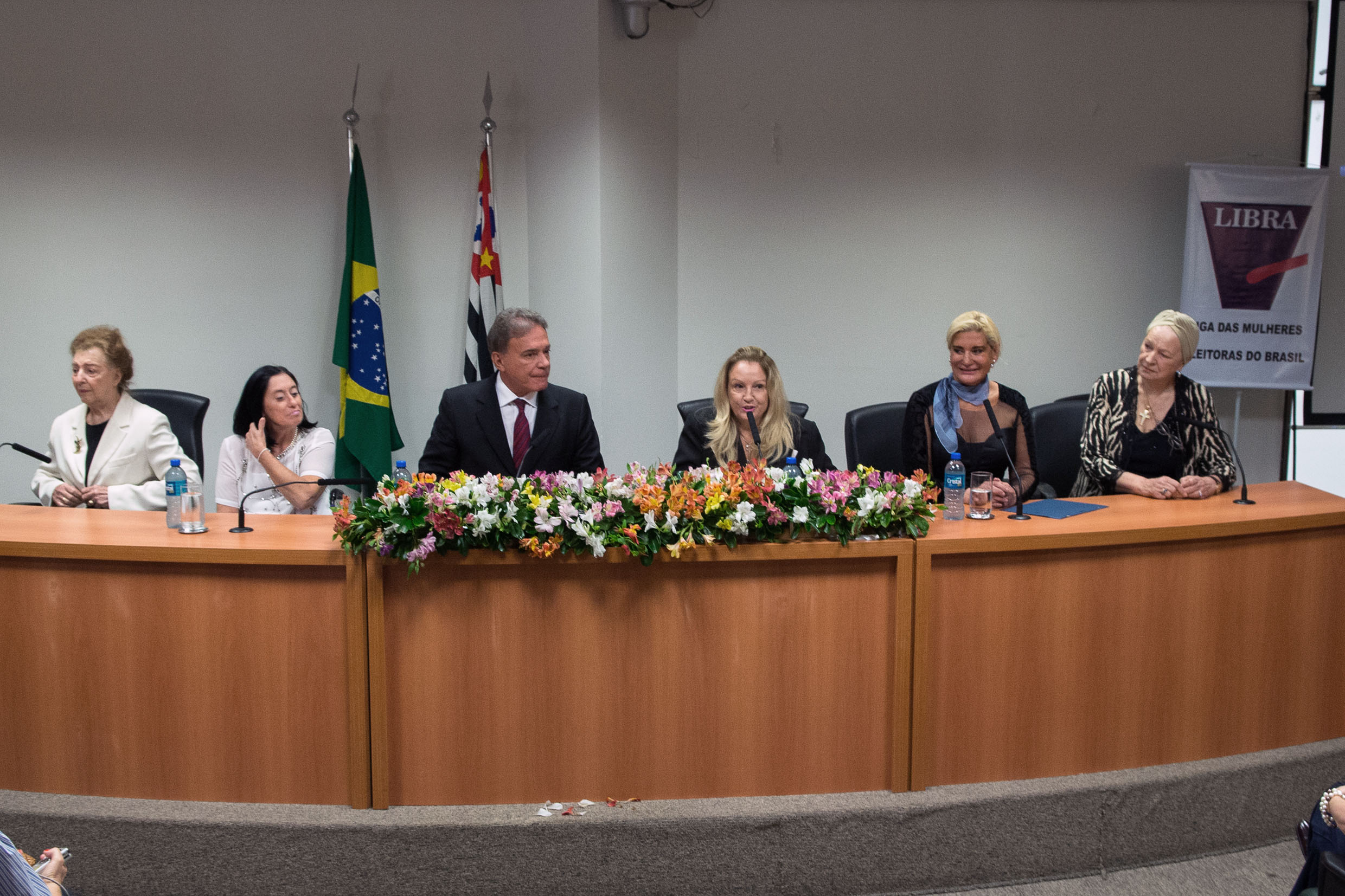 O encontro  promovido pela Liga das Mulheres Eleitoras do Brasil (Libra) <a style='float:right;color:#ccc' href='https://www3.al.sp.gov.br/repositorio/noticia/N-04-2015/fg169370.jpg' target=_blank><i class='bi bi-zoom-in'></i> Clique para ver a imagem </a>