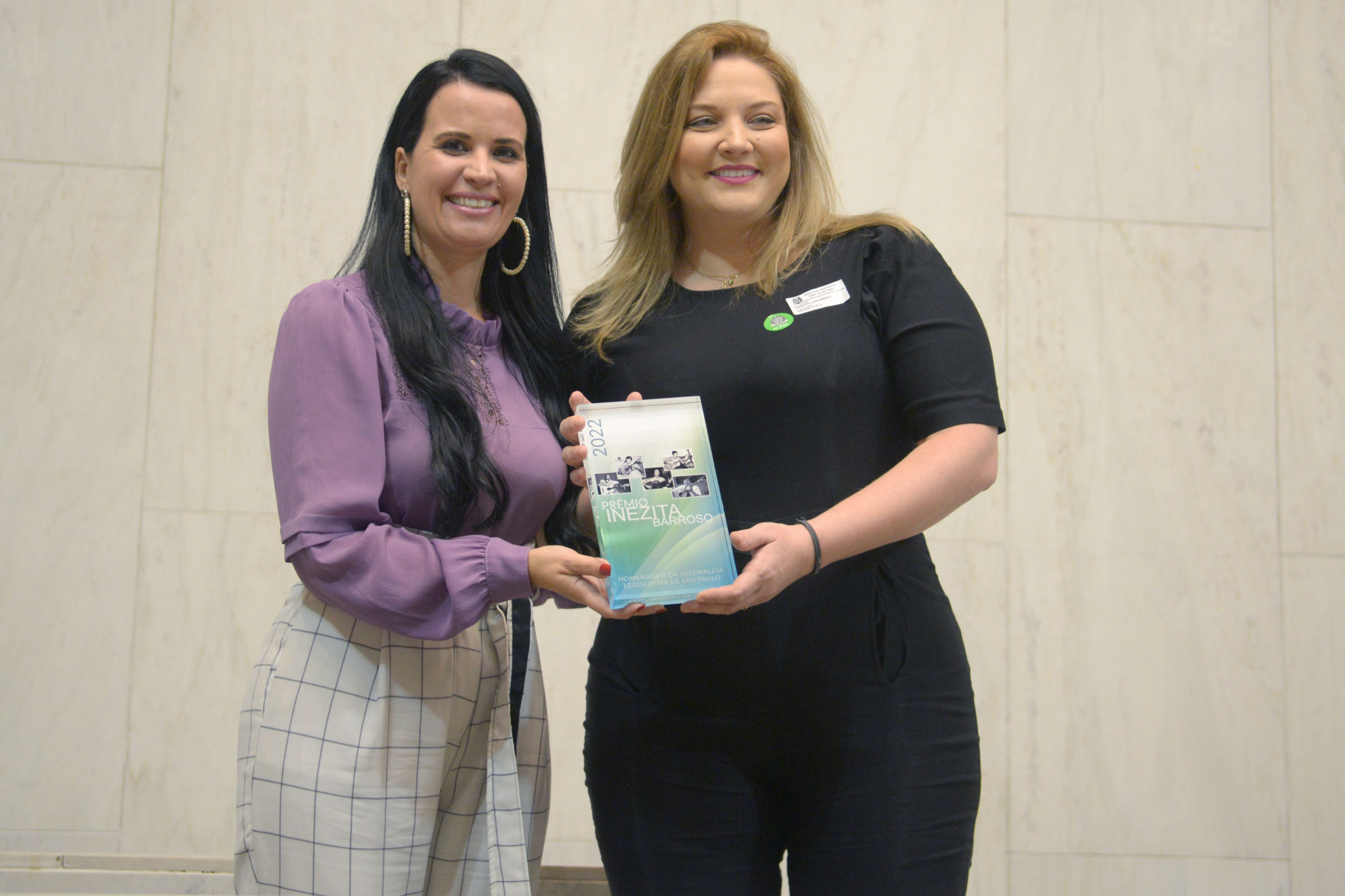 Prêmio Inezita Barroso<a style='float:right;color:#ccc' href='https://www3.al.sp.gov.br/repositorio/noticia/N-04-2022/fg285975.jpg' target=_blank><i class='bi bi-zoom-in'></i> Clique para ver a imagem </a>