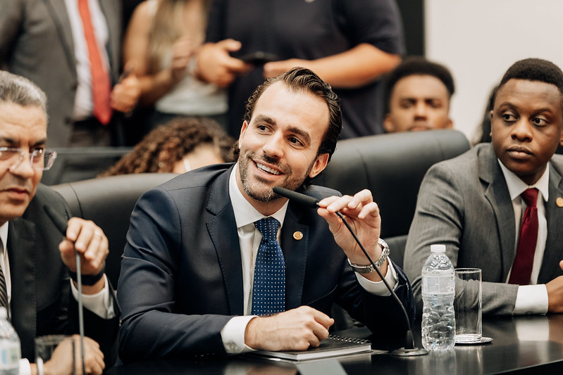 Vice-presidente<a style='float:right;color:#ccc' href='https://www3.al.sp.gov.br/repositorio/noticia/N-04-2023/doc299321.jpg' target=_blank><i class='bi bi-zoom-in'></i> Clique para ver a imagem </a>