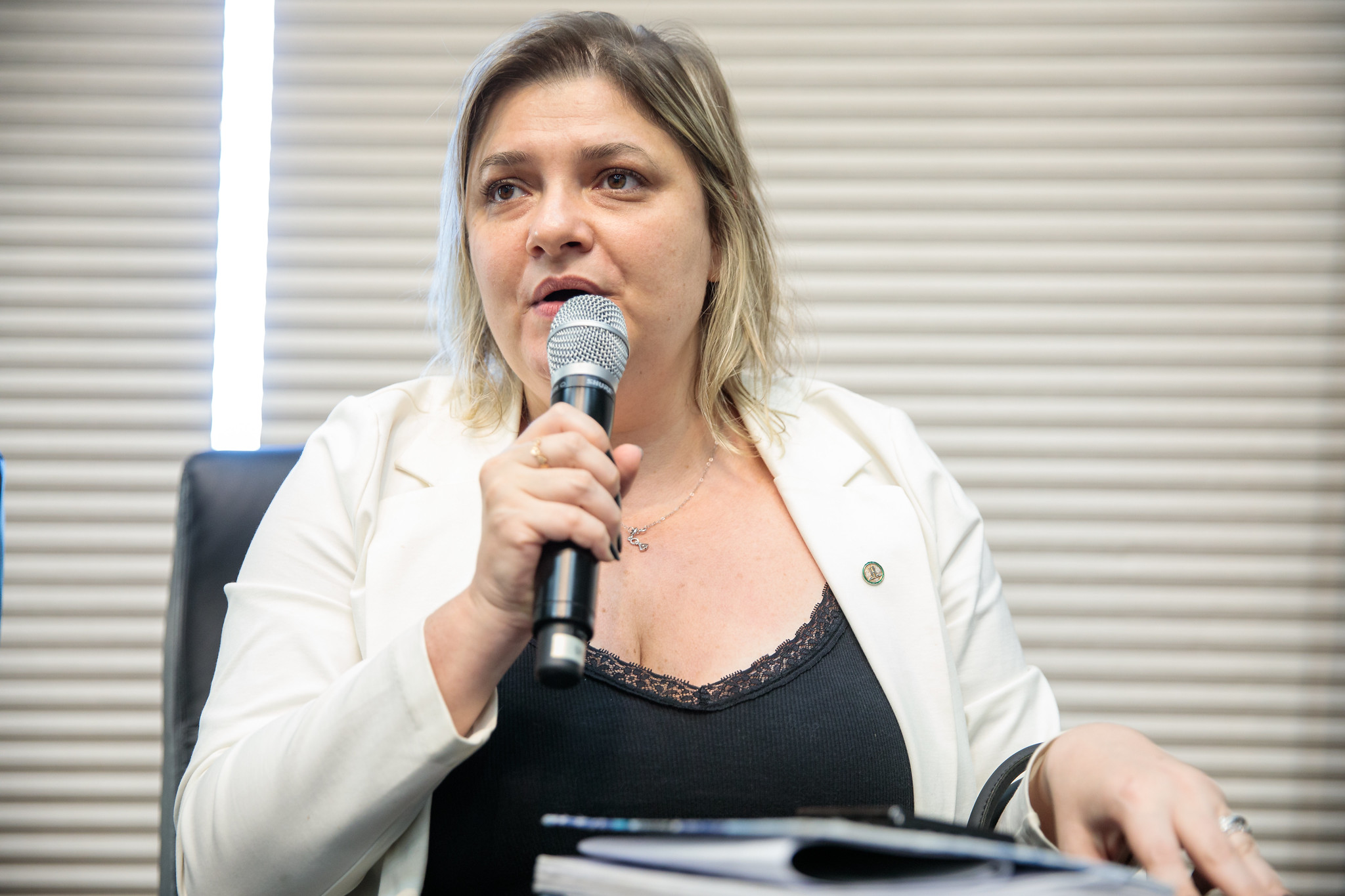 Audiência Pública debate bem-estar animal<a style='float:right;color:#ccc' href='https://www3.al.sp.gov.br/repositorio/noticia/N-04-2023/fg298299.jpg' target=_blank><i class='bi bi-zoom-in'></i> Clique para ver a imagem </a>