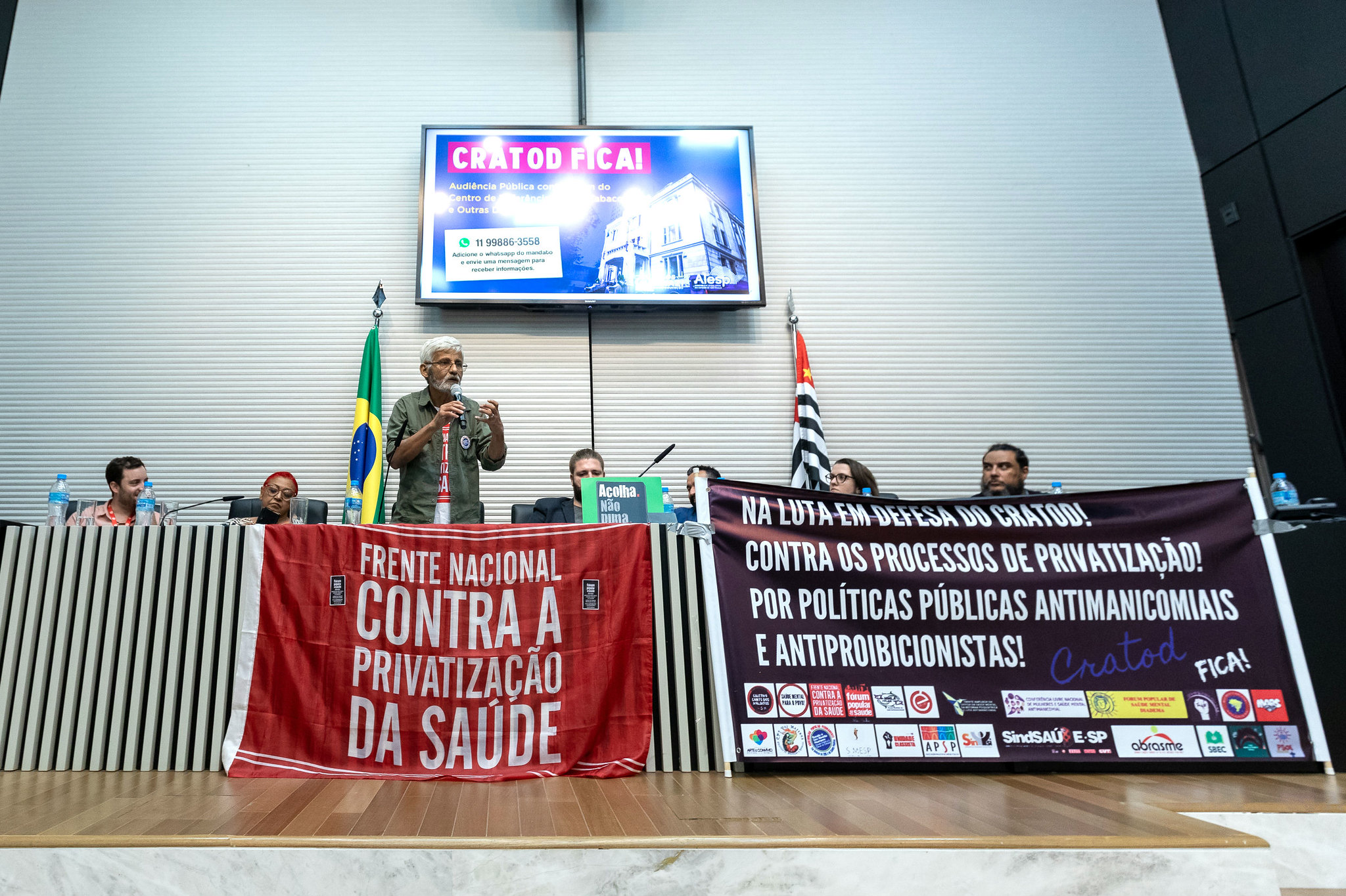 Audiência Pública contra o fim do CRATOD<a style='float:right;color:#ccc' href='https://www3.al.sp.gov.br/repositorio/noticia/N-04-2023/fg298402.jpg' target=_blank><i class='bi bi-zoom-in'></i> Clique para ver a imagem </a>