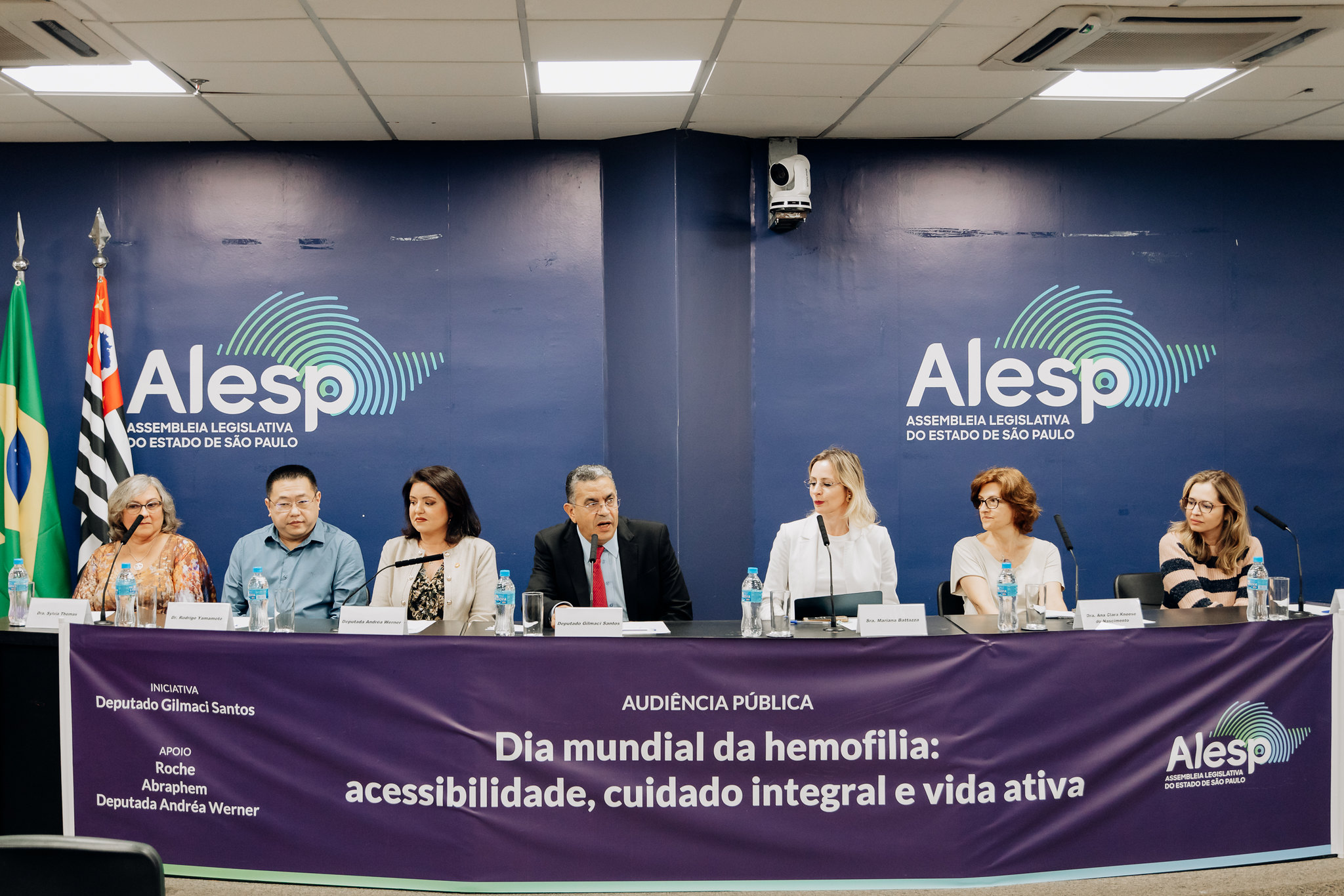 Audincia Pblica sobre Dia Mundial da Hemofilia <a style='float:right;color:#ccc' href='https://www3.al.sp.gov.br/repositorio/noticia/N-04-2023/fg298859.jpg' target=_blank><i class='bi bi-zoom-in'></i> Clique para ver a imagem </a>