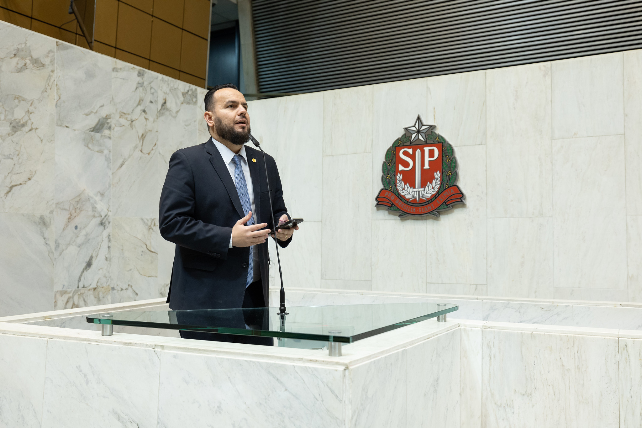 Deputado Gil Diniz (PL)<a style='float:right;color:#ccc' href='https://www3.al.sp.gov.br/repositorio/noticia/N-04-2023/fg299105.jpg' target=_blank><i class='bi bi-zoom-in'></i> Clique para ver a imagem </a>