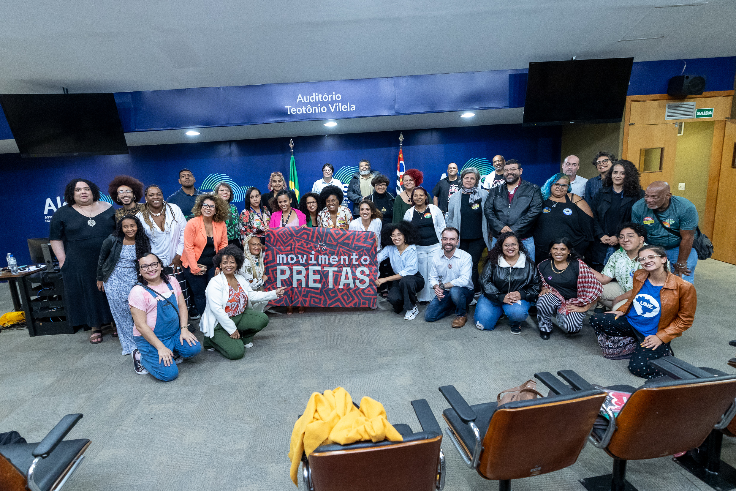 Debate reuniu diversos setores na Alesp<a style='float:right;color:#ccc' href='https://www3.al.sp.gov.br/repositorio/noticia/N-04-2023/fg299298.jpg' target=_blank><i class='bi bi-zoom-in'></i> Clique para ver a imagem </a>