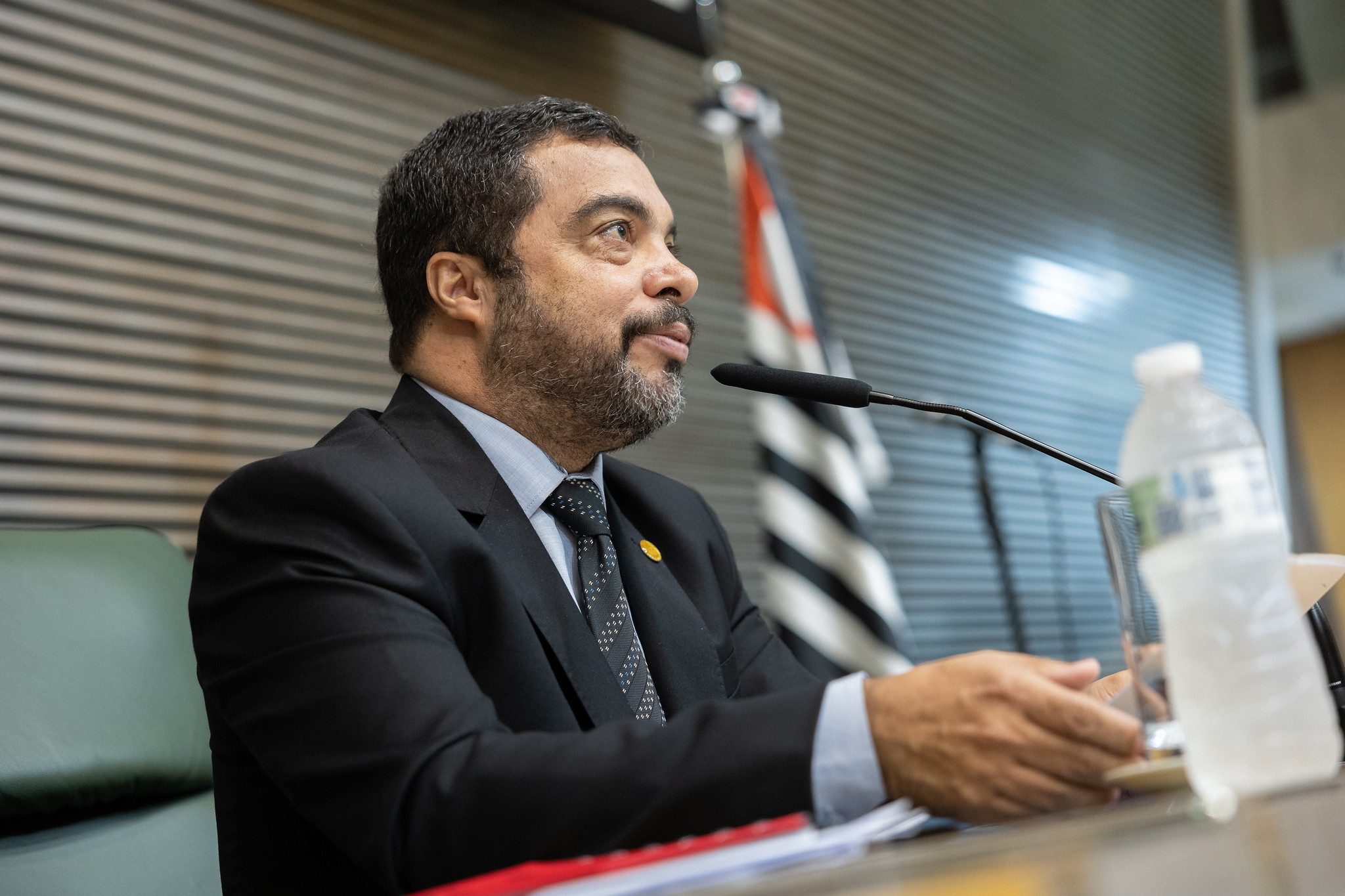 Deputado Luiz Claudio Marcolino<a style='float:right;color:#ccc' href='https://www3.al.sp.gov.br/repositorio/noticia/N-04-2023/fg299661.jpg' target=_blank><i class='bi bi-zoom-in'></i> Clique para ver a imagem </a>