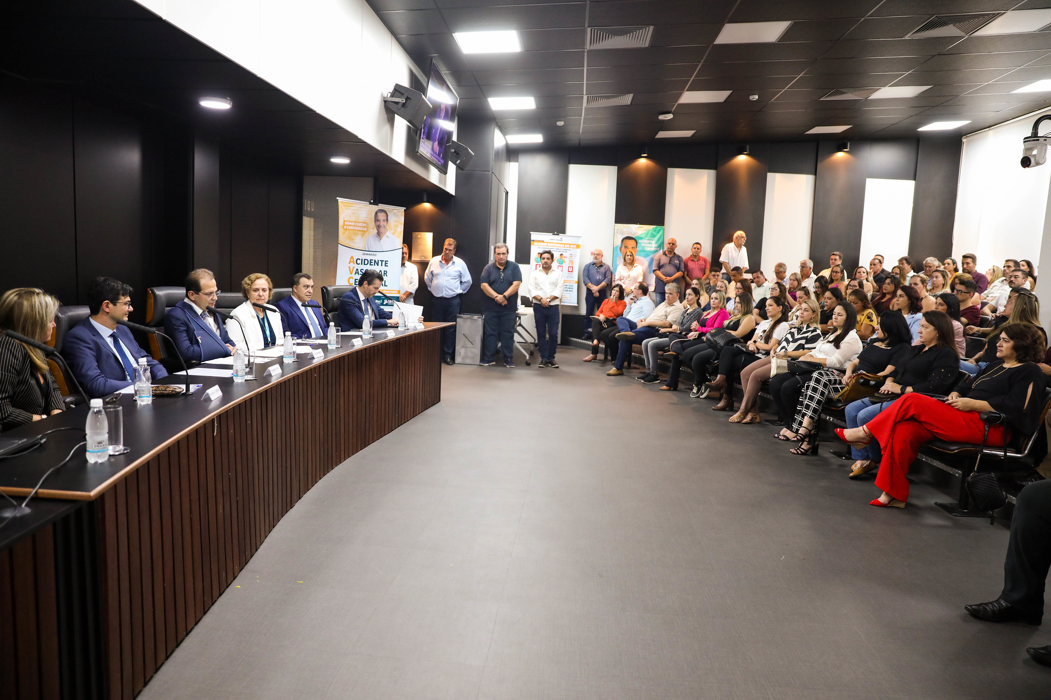 Seminário sobre Acidente Vascular Cerebral<a style='float:right;color:#ccc' href='https://www3.al.sp.gov.br/repositorio/noticia/N-04-2024/fg321980.jpg' target=_blank><i class='bi bi-zoom-in'></i> Clique para ver a imagem </a>