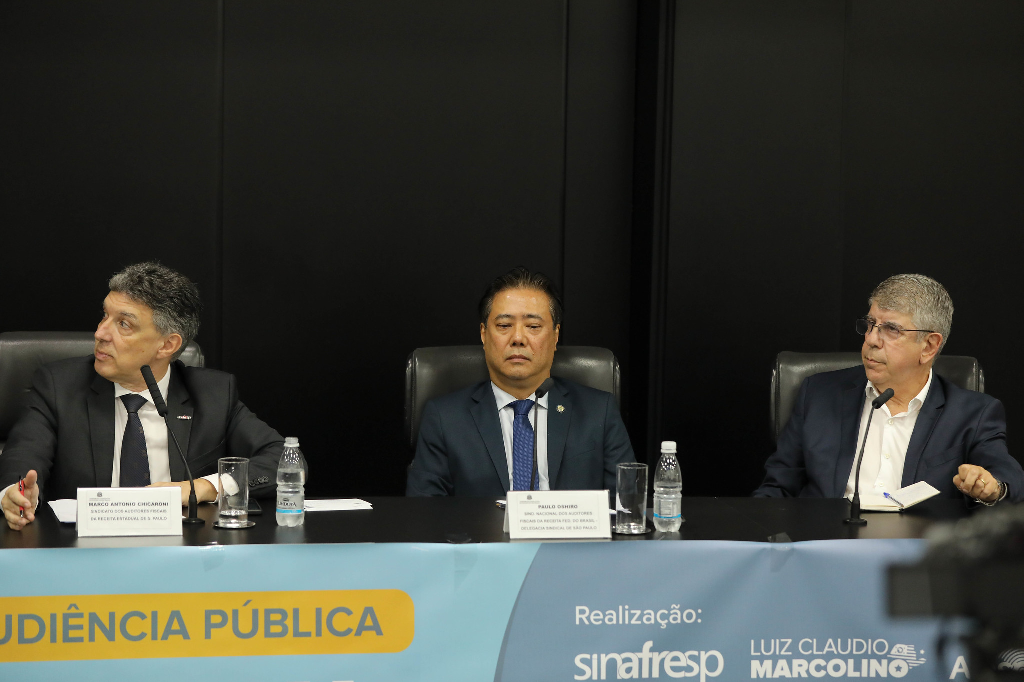 Palestrantes e deputado durante explanao<a style='float:right;color:#ccc' href='https://www3.al.sp.gov.br/repositorio/noticia/N-04-2024/fg322086.jpg' target=_blank><i class='bi bi-zoom-in'></i> Clique para ver a imagem </a>