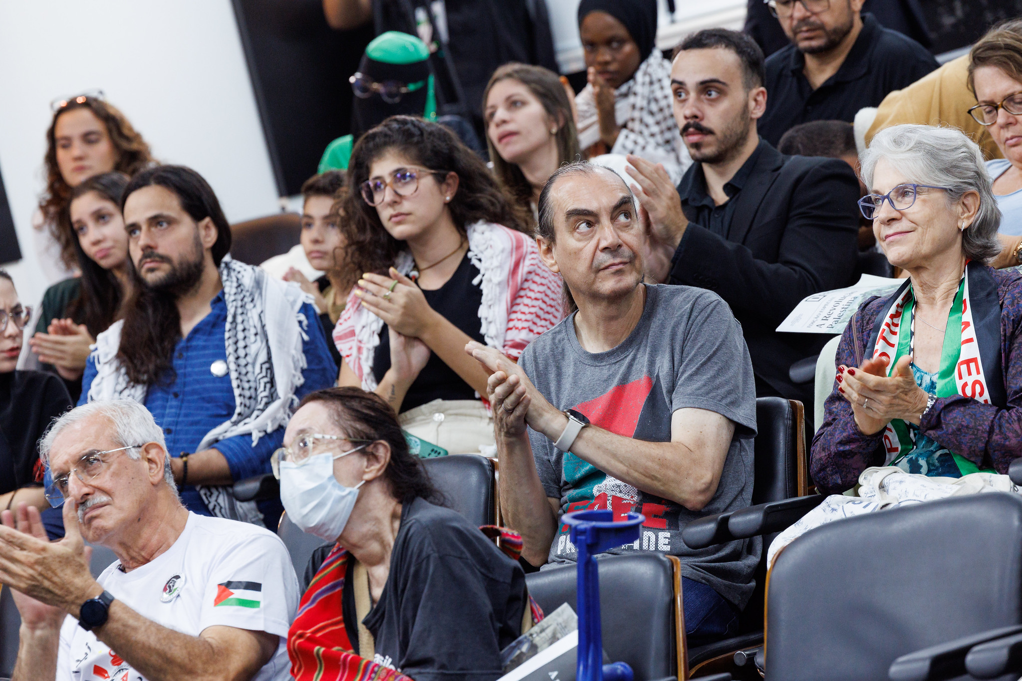 Dia da Terra Palestina é marco de luta e memória<a style='float:right;color:#ccc' href='https://www3.al.sp.gov.br/repositorio/noticia/N-04-2025/fg342834.jpg' target=_blank><i class='bi bi-zoom-in'></i> Clique para ver a imagem </a>