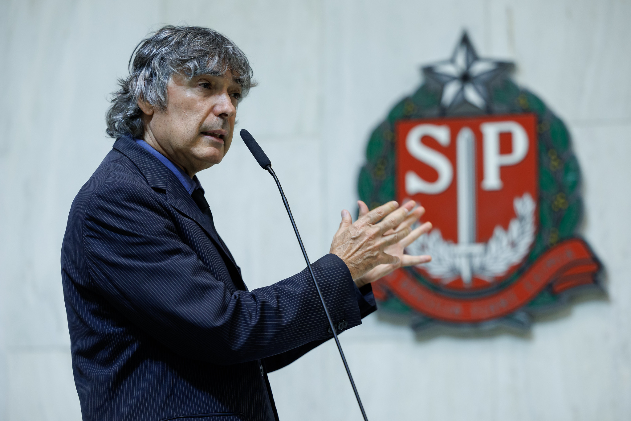 Dep. Carlos Giannazi: greve de professores<a style='float:right;color:#ccc' href='https://www3.al.sp.gov.br/repositorio/noticia/N-04-2025/fg342908.jpg' target=_blank><i class='bi bi-zoom-in'></i> Clique para ver a imagem </a>