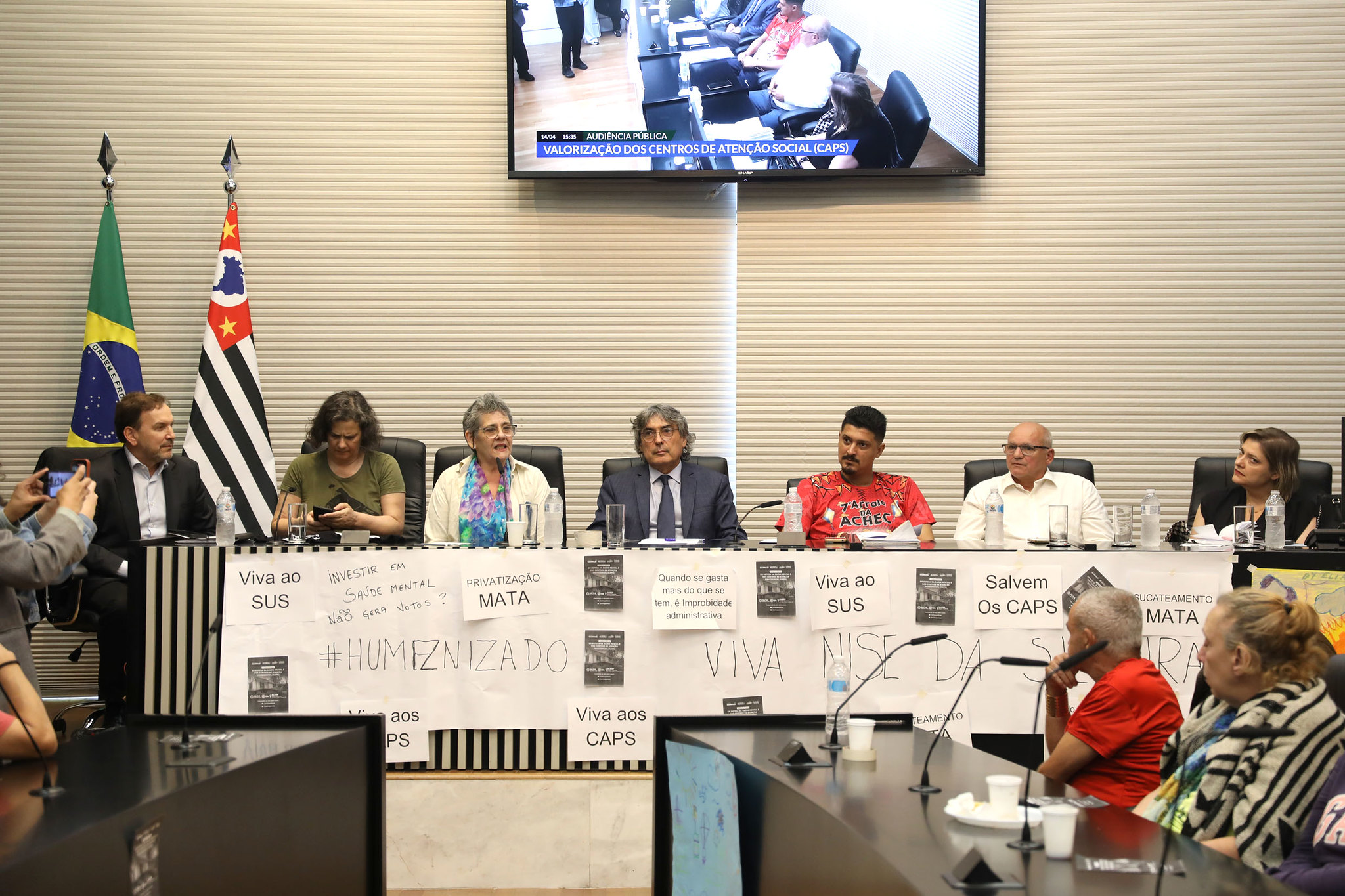 Audiência aconteceu no Plenário Tiradentes<a style='float:right;color:#ccc' href='https://www3.al.sp.gov.br/repositorio/noticia/N-04-2025/fg343284.jpg' target=_blank><i class='bi bi-zoom-in'></i> Clique para ver a imagem </a>