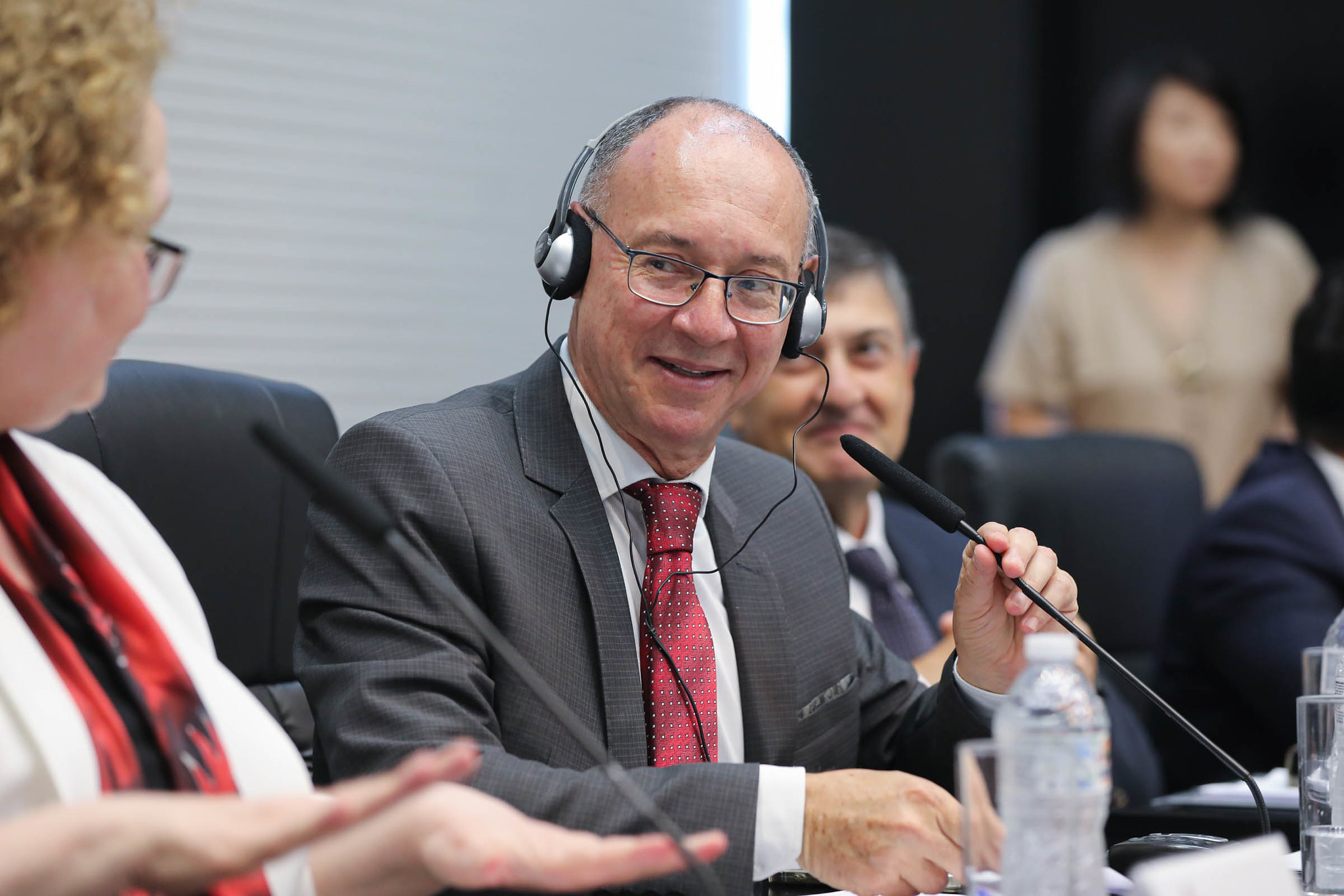 Fiorilo recepcionou comitiva canadense<a style='float:right' href='https://www3.al.sp.gov.br/repositorio/noticia/N-04-2026/fg362740.jpg' target=_blank><img src='/_img/material-file-download-white.png' width='14px' alt='Clique para baixar a imagem'></a>