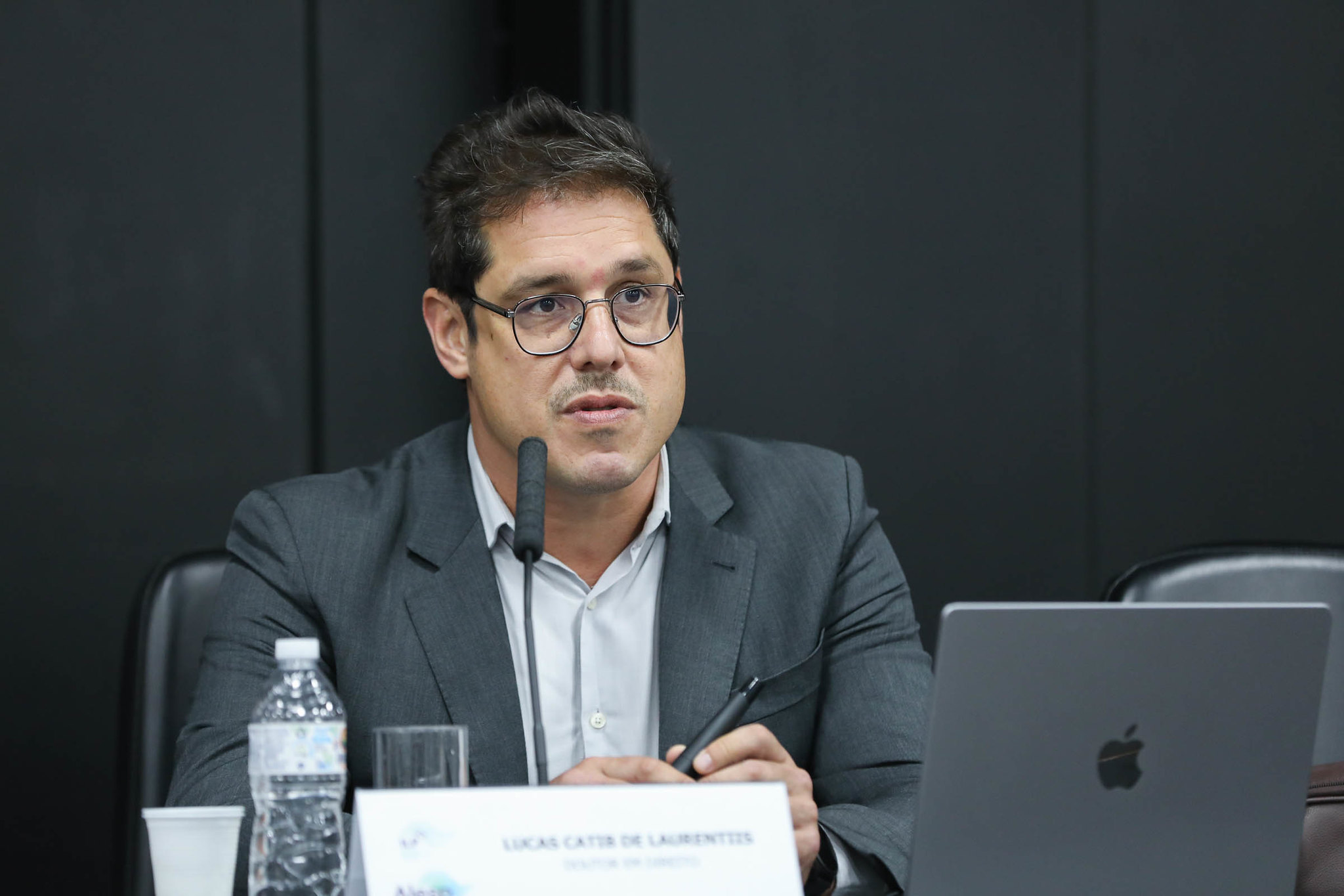 Laurentiis: n�o existe democracia sem partidos <a style='float:right;color:#ccc' href='https://www3.al.sp.gov.br/repositorio/noticia/N-04-2026/fg363004.jpg' target=_blank><i class='bi bi-zoom-in'></i> Clique para ver a imagem </a>