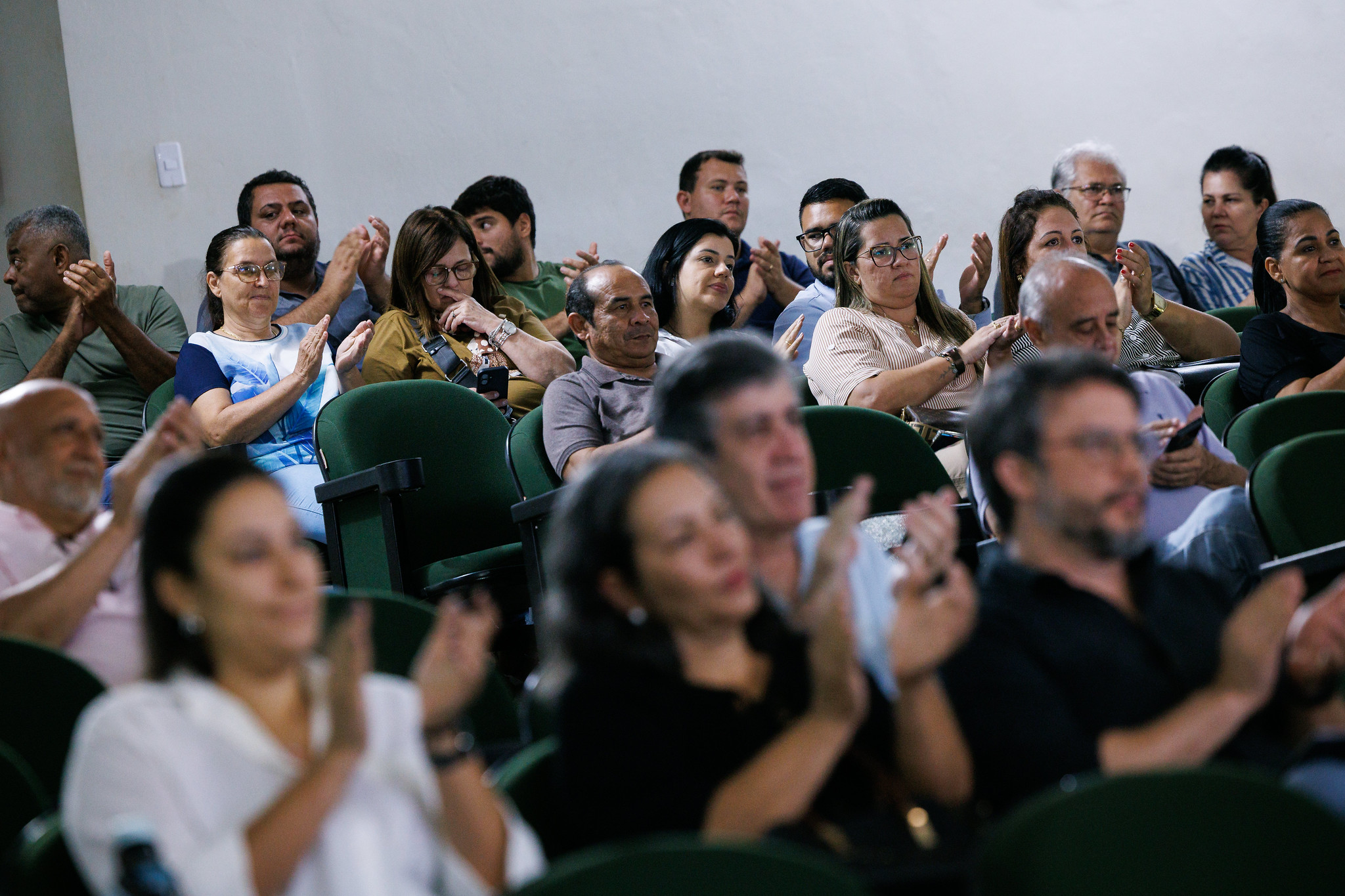 P�blico da regi�o compareceu � audi�ncia<a style='float:right;color:#ccc' href='https://www3.al.sp.gov.br/repositorio/noticia/N-04-2026/fg363010.jpg' target=_blank><i class='bi bi-zoom-in'></i> Clique para ver a imagem </a>