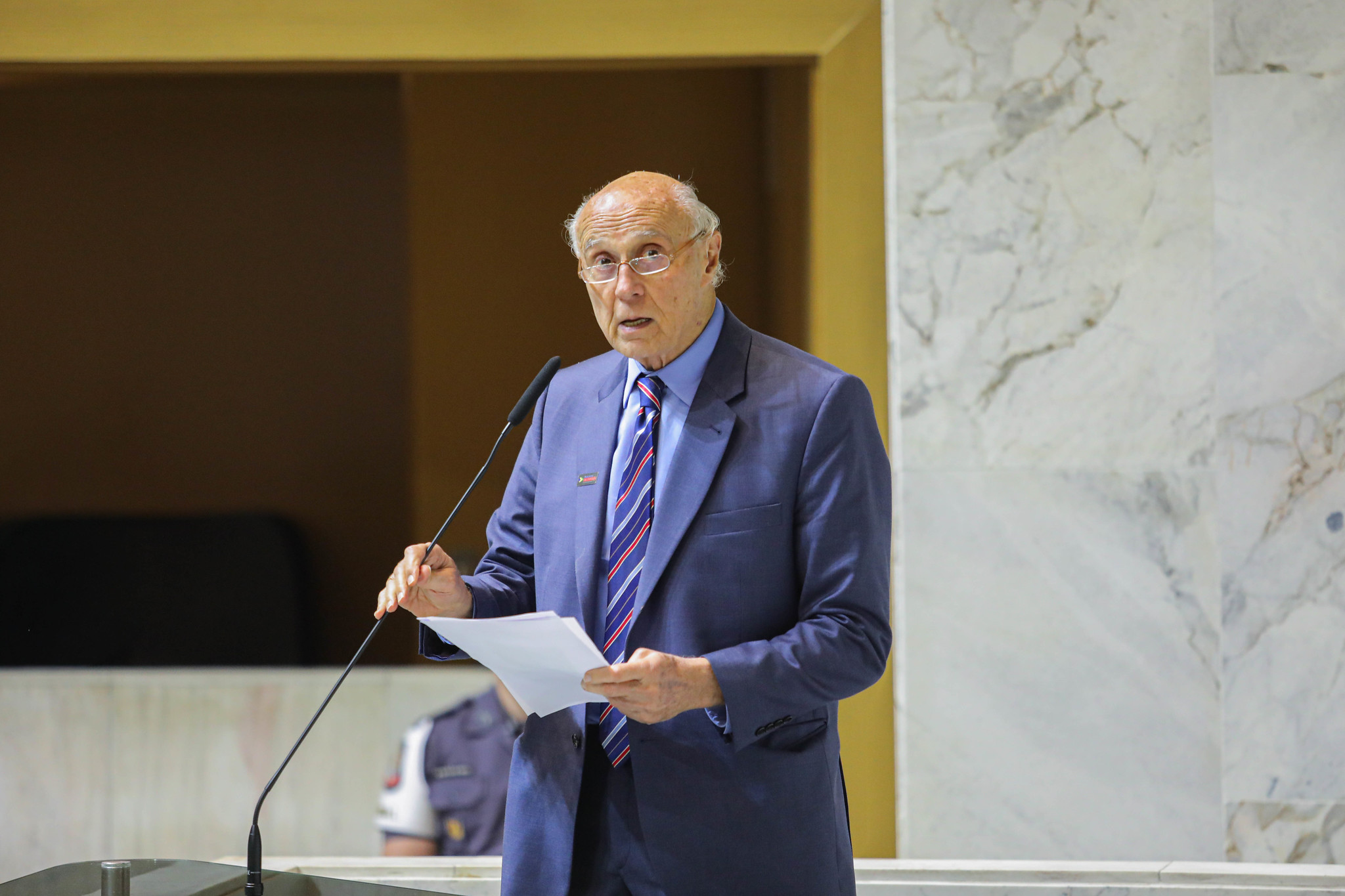 Deputado Eduardo Suplicy (PT)<a style='float:right' href='https://www3.al.sp.gov.br/repositorio/noticia/N-04-2026/fg363163.jpg' target=_blank><img src='/_img/material-file-download-white.png' width='14px' alt='Clique para baixar a imagem'></a>