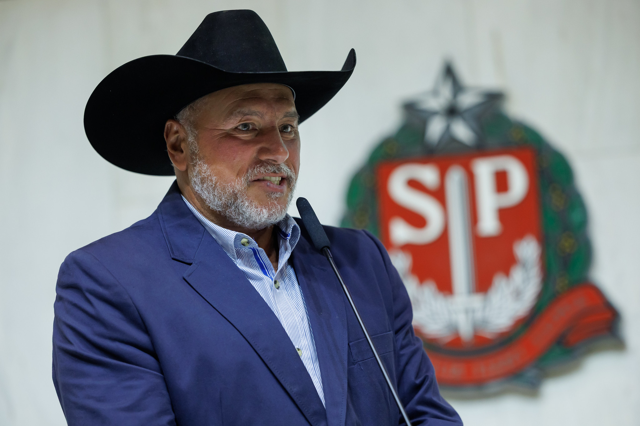 Adriano: oportunidades de ascens�o social a jovens<a style='float:right;color:#ccc' href='https://www3.al.sp.gov.br/repositorio/noticia/N-04-2026/fg363202.jpg' target=_blank><i class='bi bi-zoom-in'></i> Clique para ver a imagem </a>