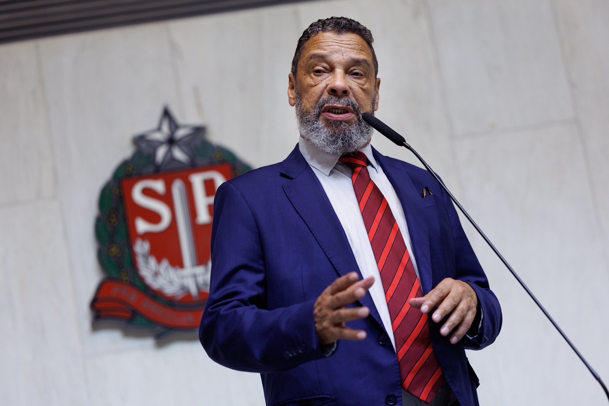 Teonilio Barba (PT): pol�tica nacional<a style='float:right;color:#ccc' href='https://www3.al.sp.gov.br/repositorio/noticia/N-04-2026/fg363254.jpg' target=_blank><i class='bi bi-zoom-in'></i> Clique para ver a imagem </a>