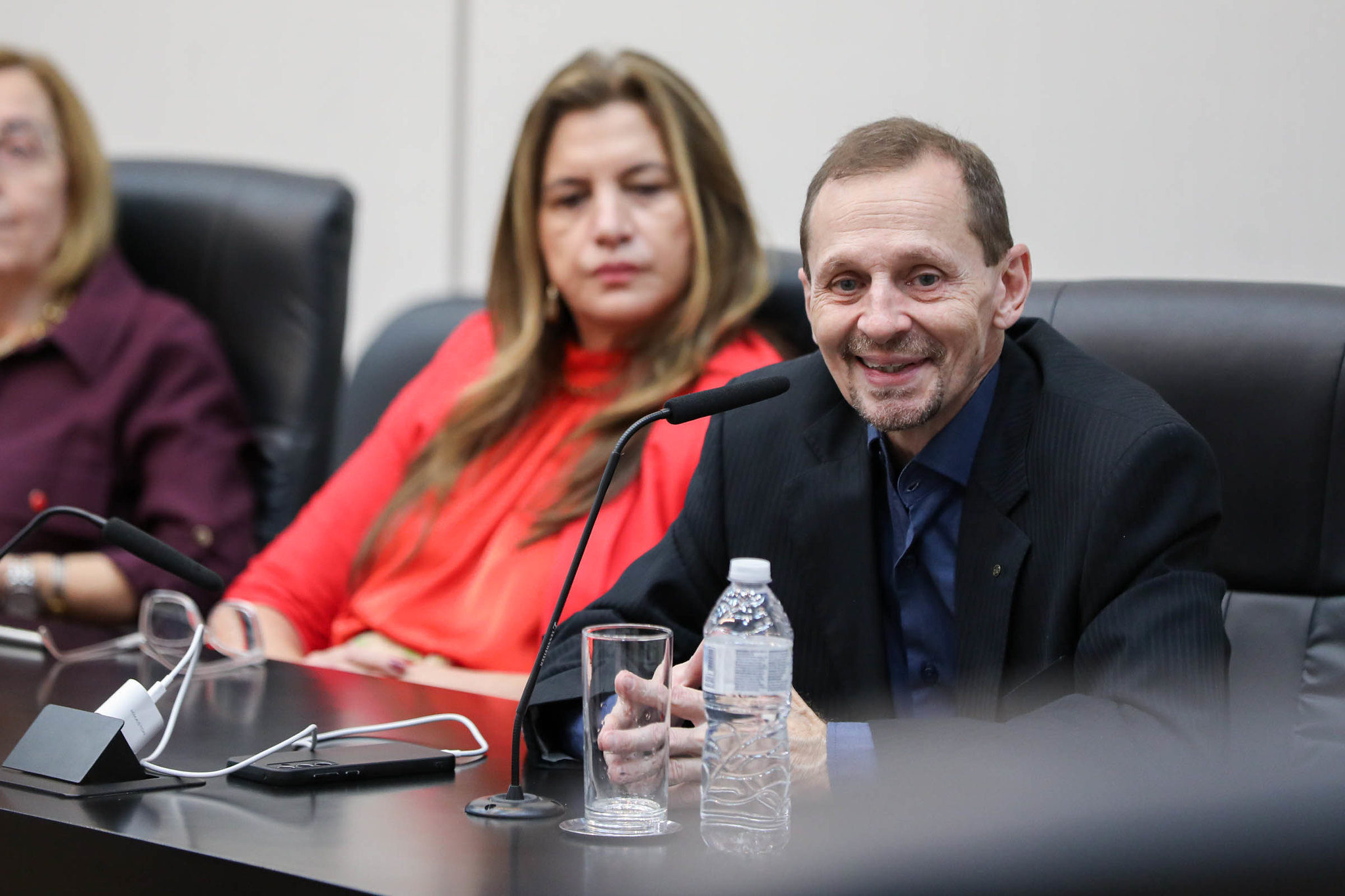 Bonato: longa jornada por atendimento<a style='float:right' href='https://www3.al.sp.gov.br/repositorio/noticia/N-04-2026/fg363302.jpg' target=_blank><img src='/_img/material-file-download-white.png' width='14px' alt='Clique para baixar a imagem'></a>