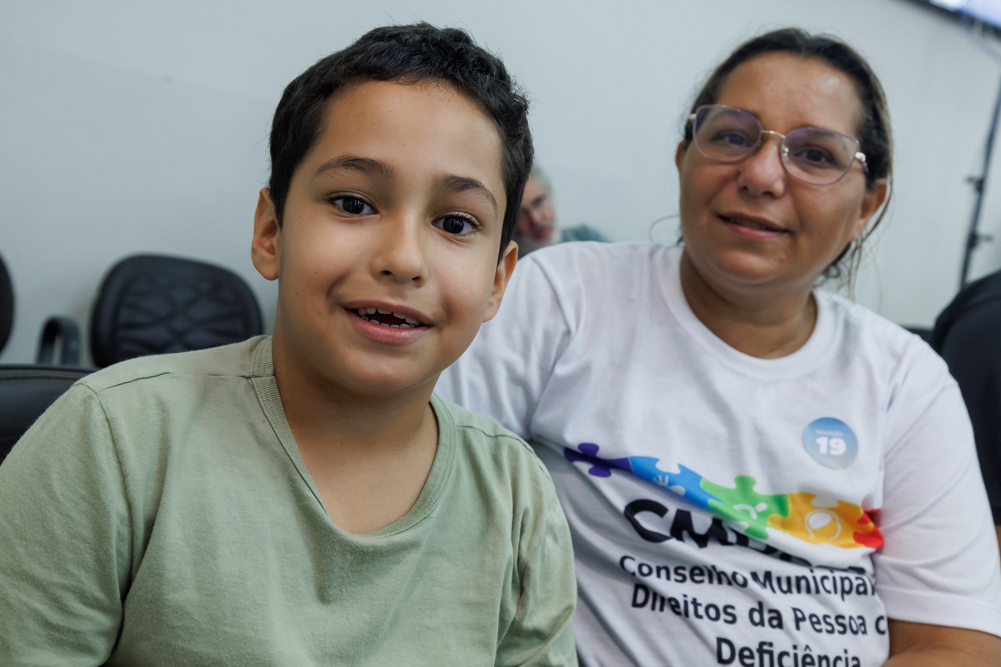 Arthur filho de Paula Barbosa na audi�ncia<a style='float:right;color:#ccc' href='https://www3.al.sp.gov.br/repositorio/noticia/N-04-2026/fg363390.jpg' target=_blank><i class='bi bi-zoom-in'></i> Clique para ver a imagem </a>