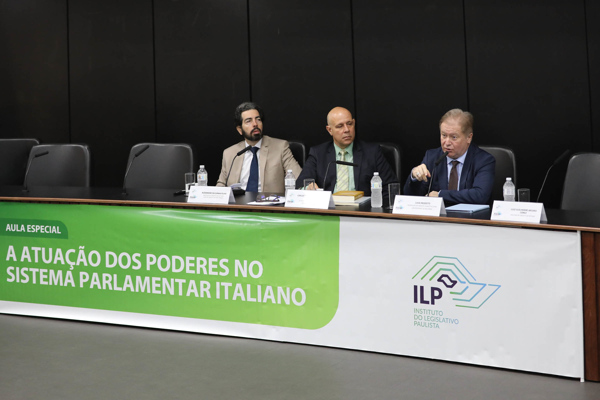 Curso da Alesp teve participa��o internacional<a style='float:right;color:#ccc' href='https://www3.al.sp.gov.br/repositorio/noticia/N-04-2026/fg363406.jpg' target=_blank><i class='bi bi-zoom-in'></i> Clique para ver a imagem </a>