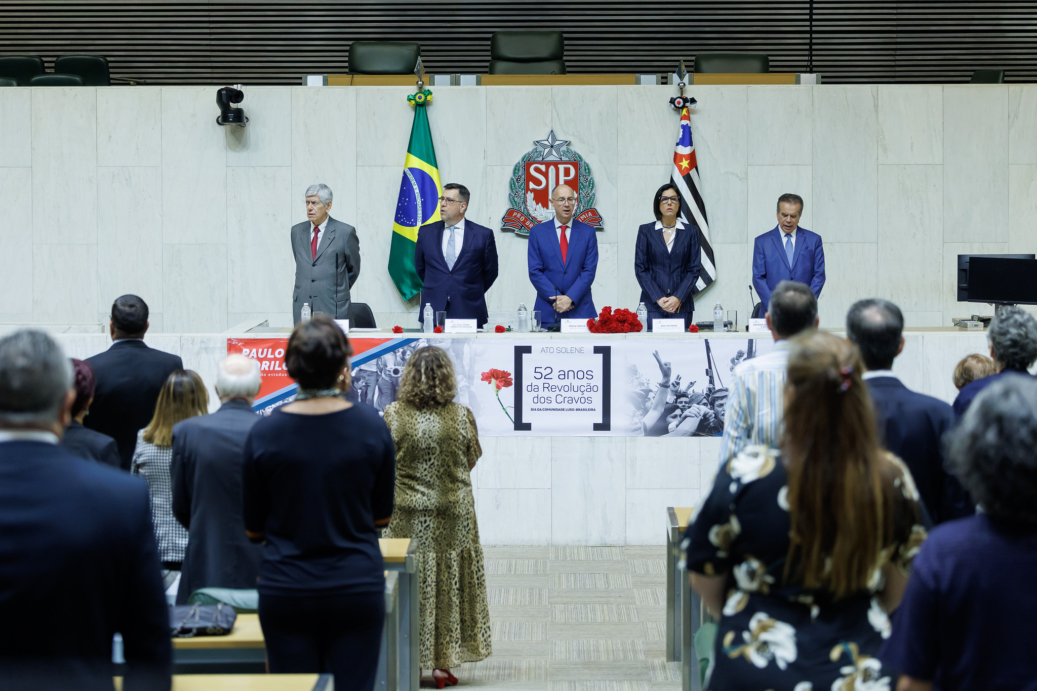 Ato solene no JK<a style='float:right' href='https://www3.al.sp.gov.br/repositorio/noticia/N-04-2026/fg363563.jpg' target=_blank><img src='/_img/material-file-download-white.png' width='14px' alt='Clique para baixar a imagem'></a>