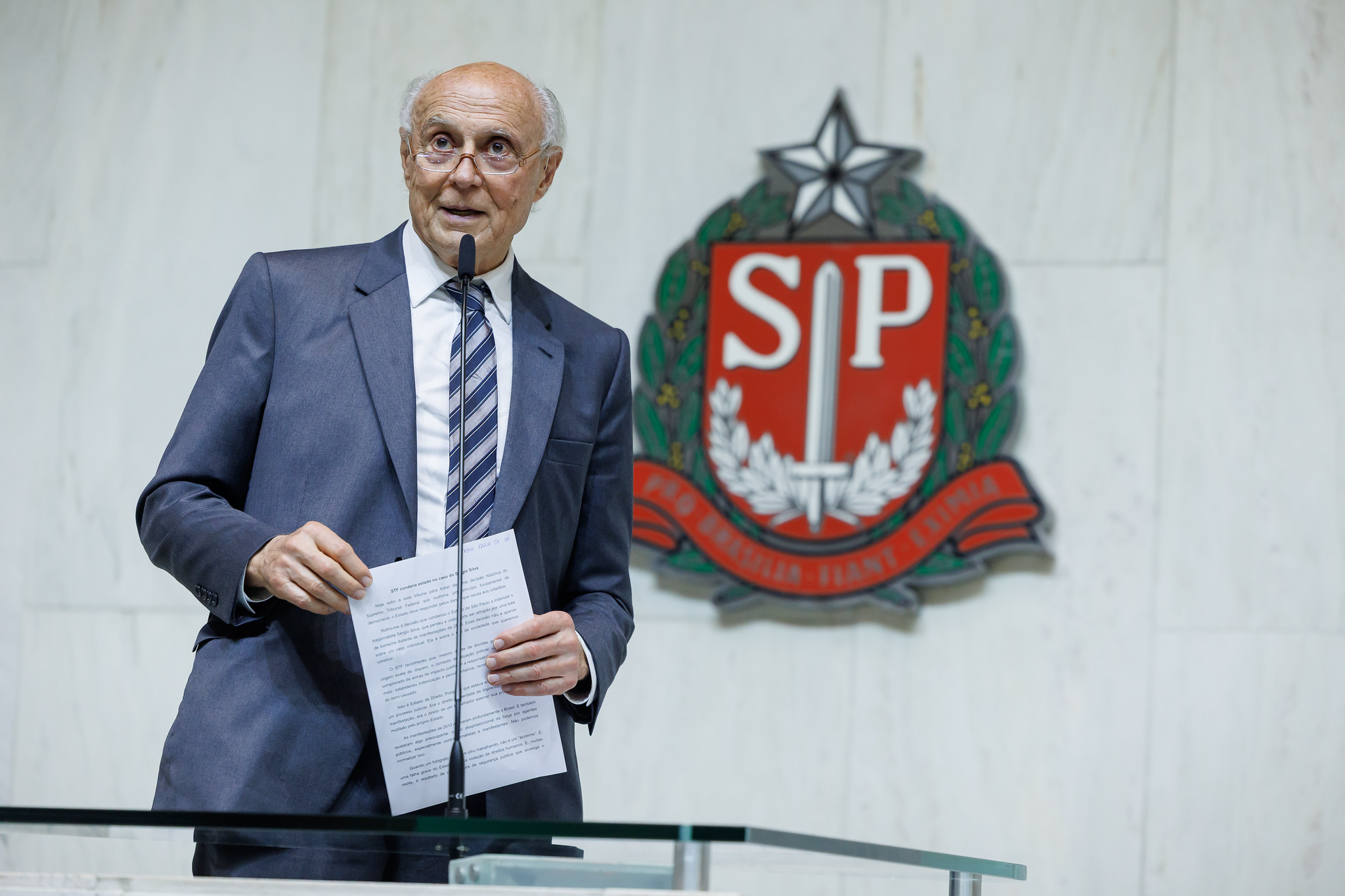 Deputado Eduardo Suplicy<a style='float:right;color:#ccc' href='https://www3.al.sp.gov.br/repositorio/noticia/N-04-2026/fg363793.jpg' target=_blank><i class='bi bi-zoom-in'></i> Clique para ver a imagem </a>