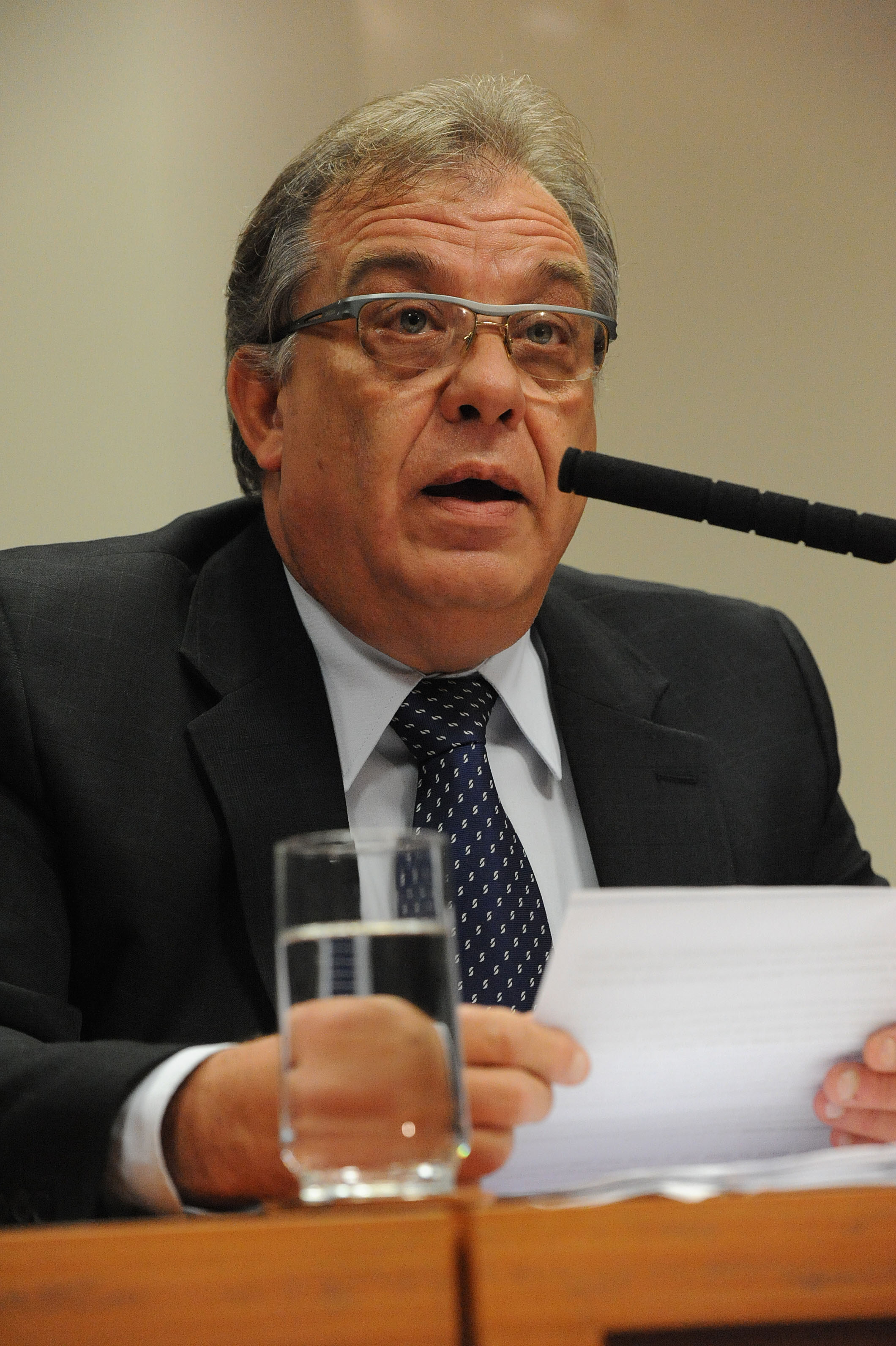 Carlos Alberto Estracine, assessor especial parlamentar da Secretaria da Segurana Pblica<a style='float:right;color:#ccc' href='https://www3.al.sp.gov.br/repositorio/noticia/N-05-2014/fg162979.jpg' target=_blank><i class='bi bi-zoom-in'></i> Clique para ver a imagem </a>