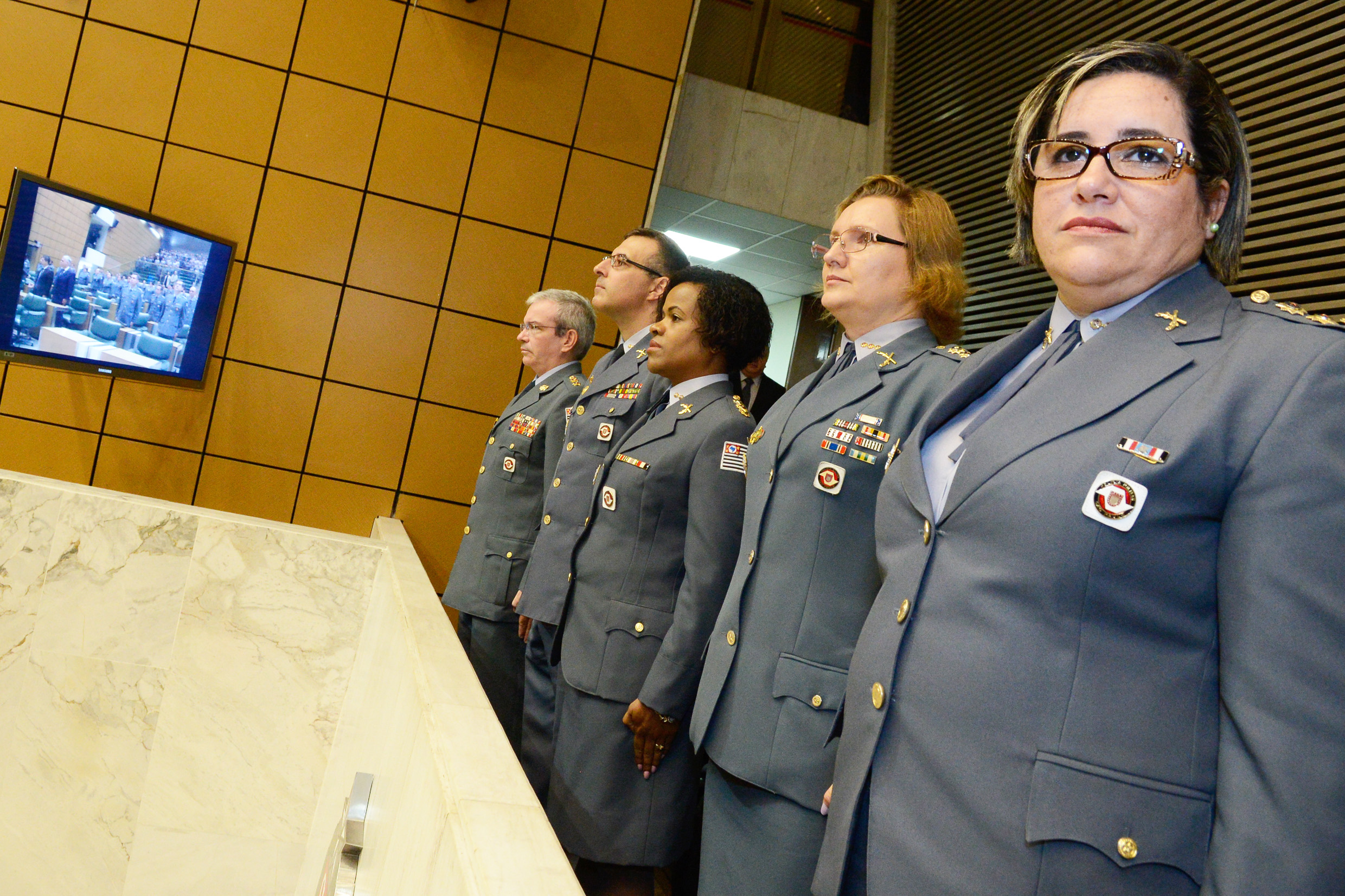 Dia da Policial Militar Feminina  comemorado na Assembleia<a style='float:right;color:#ccc' href='https://www3.al.sp.gov.br/repositorio/noticia/N-05-2015/fg170130.jpg' target=_blank><i class='bi bi-zoom-in'></i> Clique para ver a imagem </a>