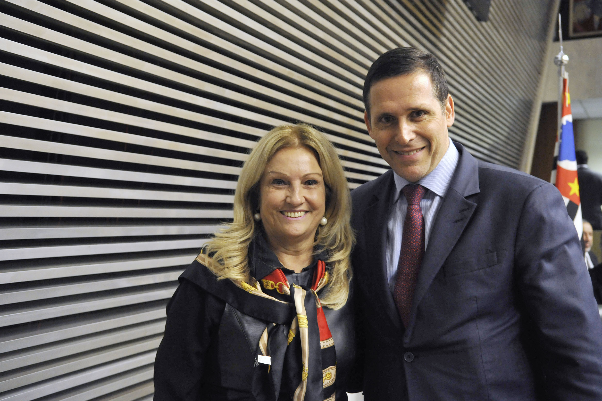  Maria Lcia Amary, primeira mulher a presidir Legislativo paulista e Fernando Capez <a style='float:right;color:#ccc' href='https://www3.al.sp.gov.br/repositorio/noticia/N-05-2015/fg170557.jpg' target=_blank><i class='bi bi-zoom-in'></i> Clique para ver a imagem </a>