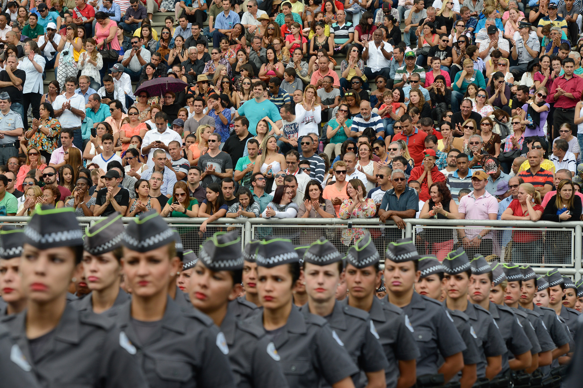 Solenidade de formatura de 2.614 soldados de Polcia Militar<a style='float:right;color:#ccc' href='https://www3.al.sp.gov.br/repositorio/noticia/N-05-2015/fg170944.jpg' target=_blank><i class='bi bi-zoom-in'></i> Clique para ver a imagem </a>