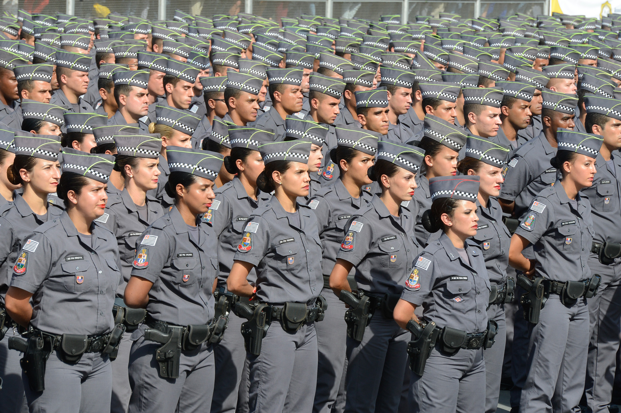 Formatura de soldados da Polcia Militar<a style='float:right;color:#ccc' href='https://www3.al.sp.gov.br/repositorio/noticia/N-05-2015/fg170961.jpg' target=_blank><i class='bi bi-zoom-in'></i> Clique para ver a imagem </a>