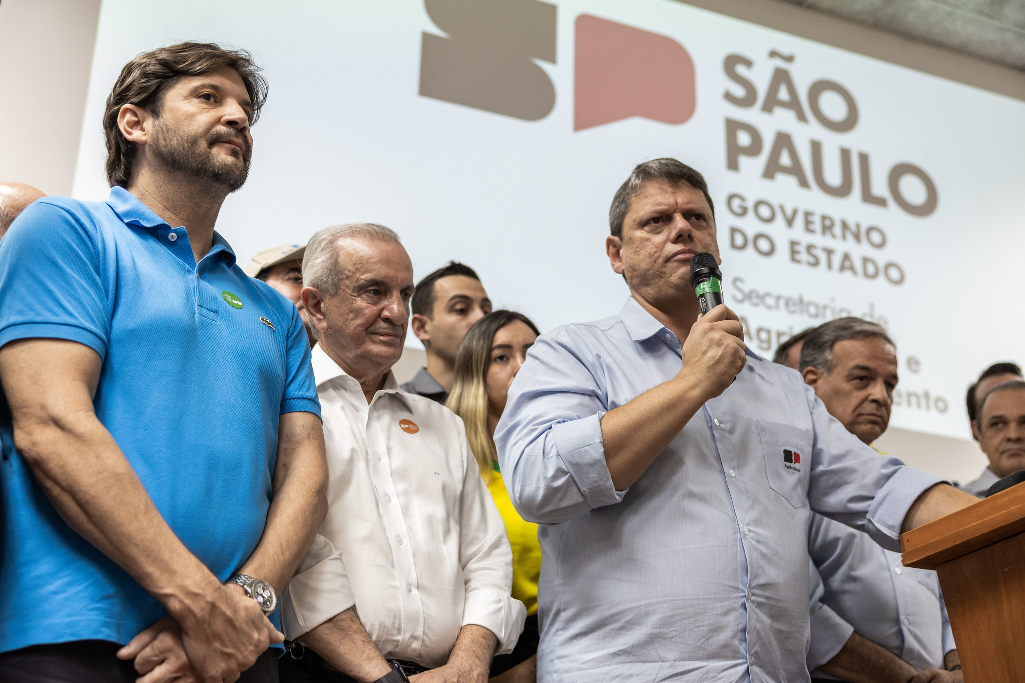 Dep. Andr do Prado e Gov. Tarcsio de Freitas<a style='float:right;color:#ccc' href='https://www3.al.sp.gov.br/repositorio/noticia/N-05-2023/fg299772.jpg' target=_blank><i class='bi bi-zoom-in'></i> Clique para ver a imagem </a>