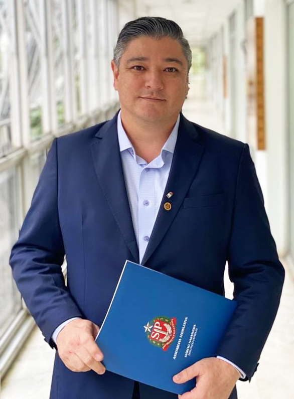 Deputado Marcio Nakashima <a style='float:right' href='https://www3.al.sp.gov.br/repositorio/noticia/N-05-2023/fg301041.png' target=_blank><img src='/_img/material-file-download-white.png' width='14px' alt='Clique para baixar a imagem'></a>