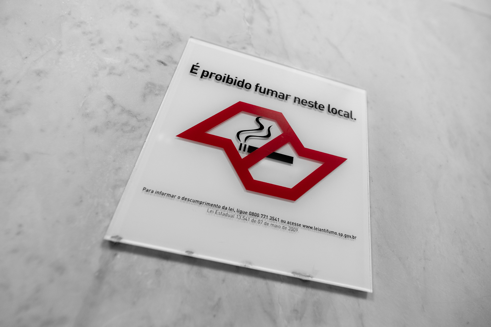 Avisos indicam a lei aprovada na Alesp<a style='float:right;color:#ccc' href='https://www3.al.sp.gov.br/repositorio/noticia/N-05-2024/fg323748.jpg' target=_blank><i class='bi bi-zoom-in'></i> Clique para ver a imagem </a>