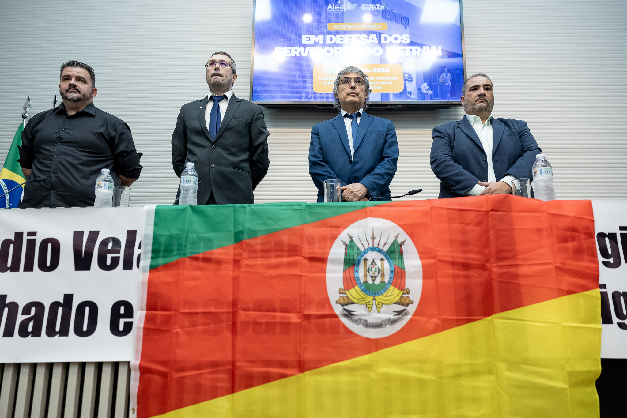 Solidariedade ao Rio Grande do Sul<a style='float:right;color:#ccc' href='https://www3.al.sp.gov.br/repositorio/noticia/N-05-2024/fg324503.jpg' target=_blank><i class='bi bi-zoom-in'></i> Clique para ver a imagem </a>