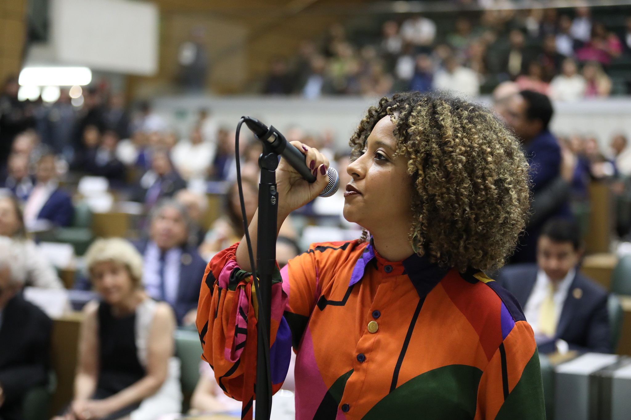 Dep. Paula da Bancada Feminista: oportunidades<a style='float:right;color:#ccc' href='https://www3.al.sp.gov.br/repositorio/noticia/N-05-2024/fg324976.jpg' target=_blank><i class='bi bi-zoom-in'></i> Clique para ver a imagem </a>
