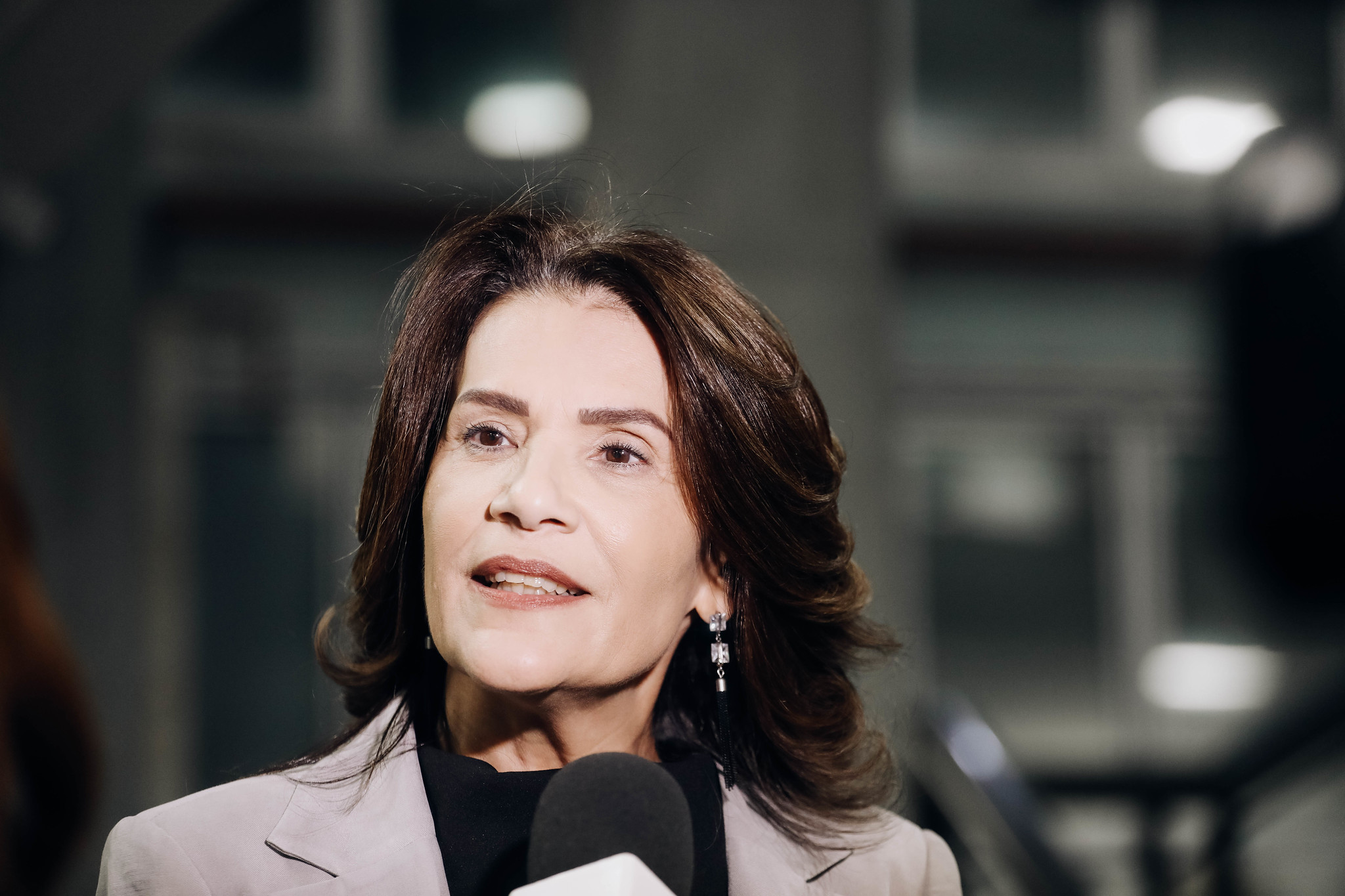 Secretária Valéria Bolsonaro: debate importante <a style='float:right;color:#ccc' href='https://www3.al.sp.gov.br/repositorio/noticia/N-05-2024/fg325642.jpg' target=_blank><i class='bi bi-zoom-in'></i> Clique para ver a imagem </a>