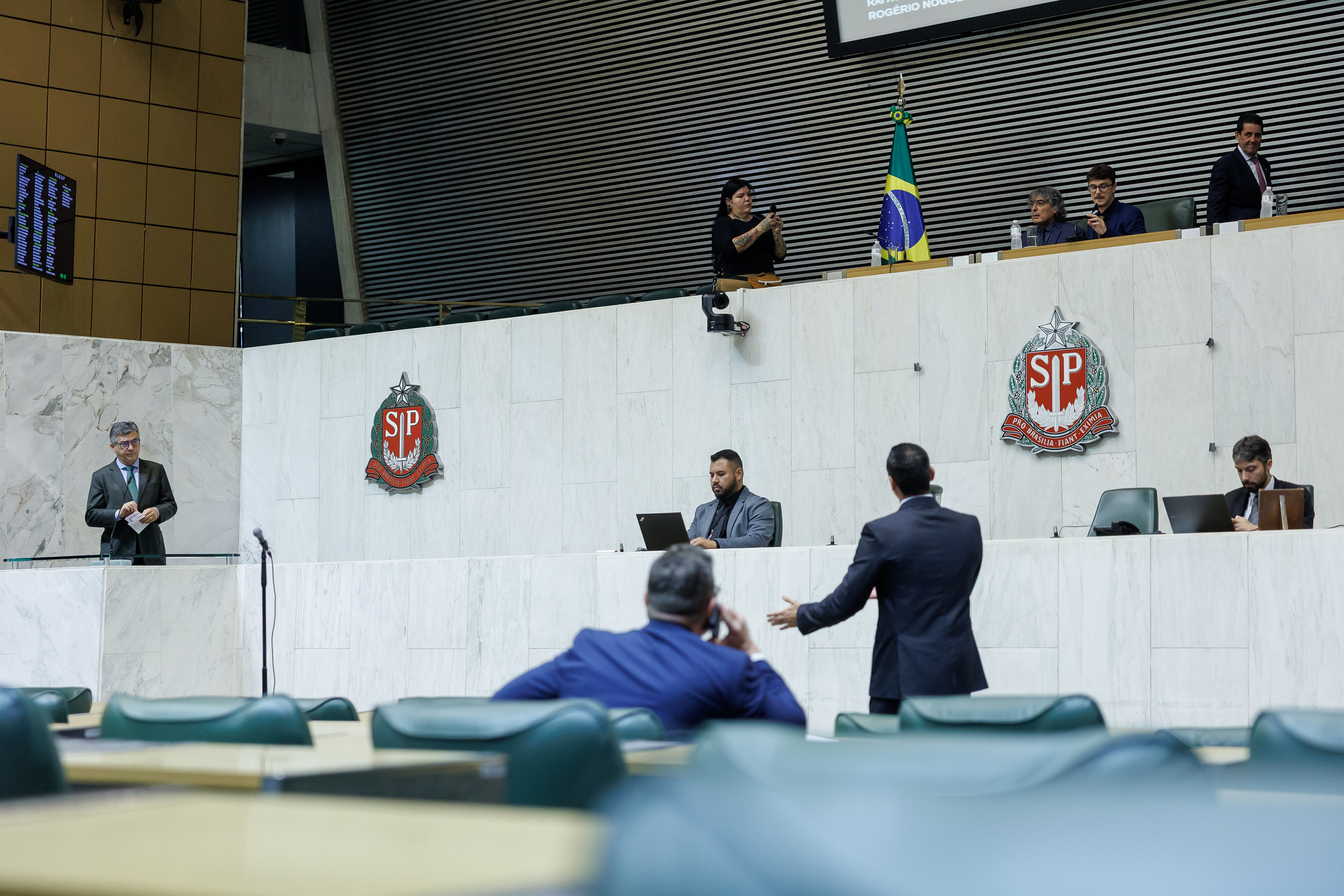 De seg. a sex., Sessão acontece no Plenário JK<a style='float:right;color:#ccc' href='https://www3.al.sp.gov.br/repositorio/noticia/N-05-2025/fg344885.jpg' target=_blank><i class='bi bi-zoom-in'></i> Clique para ver a imagem </a>