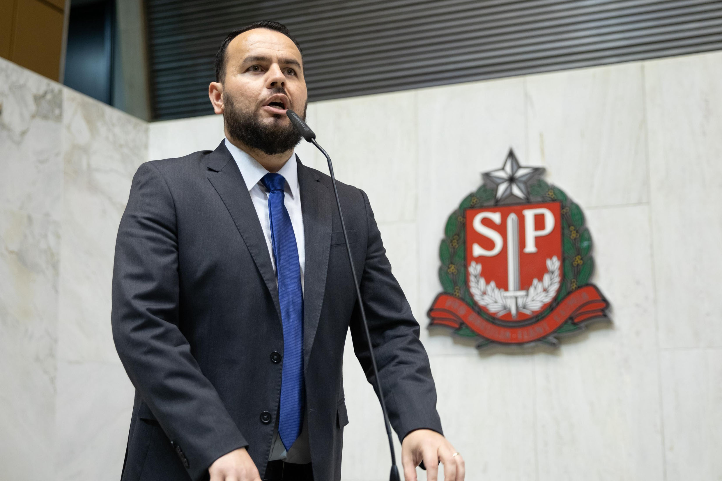Deputado Gil Diniz<a style='float:right;color:#ccc' href='https://www3.al.sp.gov.br/repositorio/noticia/N-05-2025/fg345199.jpg' target=_blank><i class='bi bi-zoom-in'></i> Clique para ver a imagem </a>