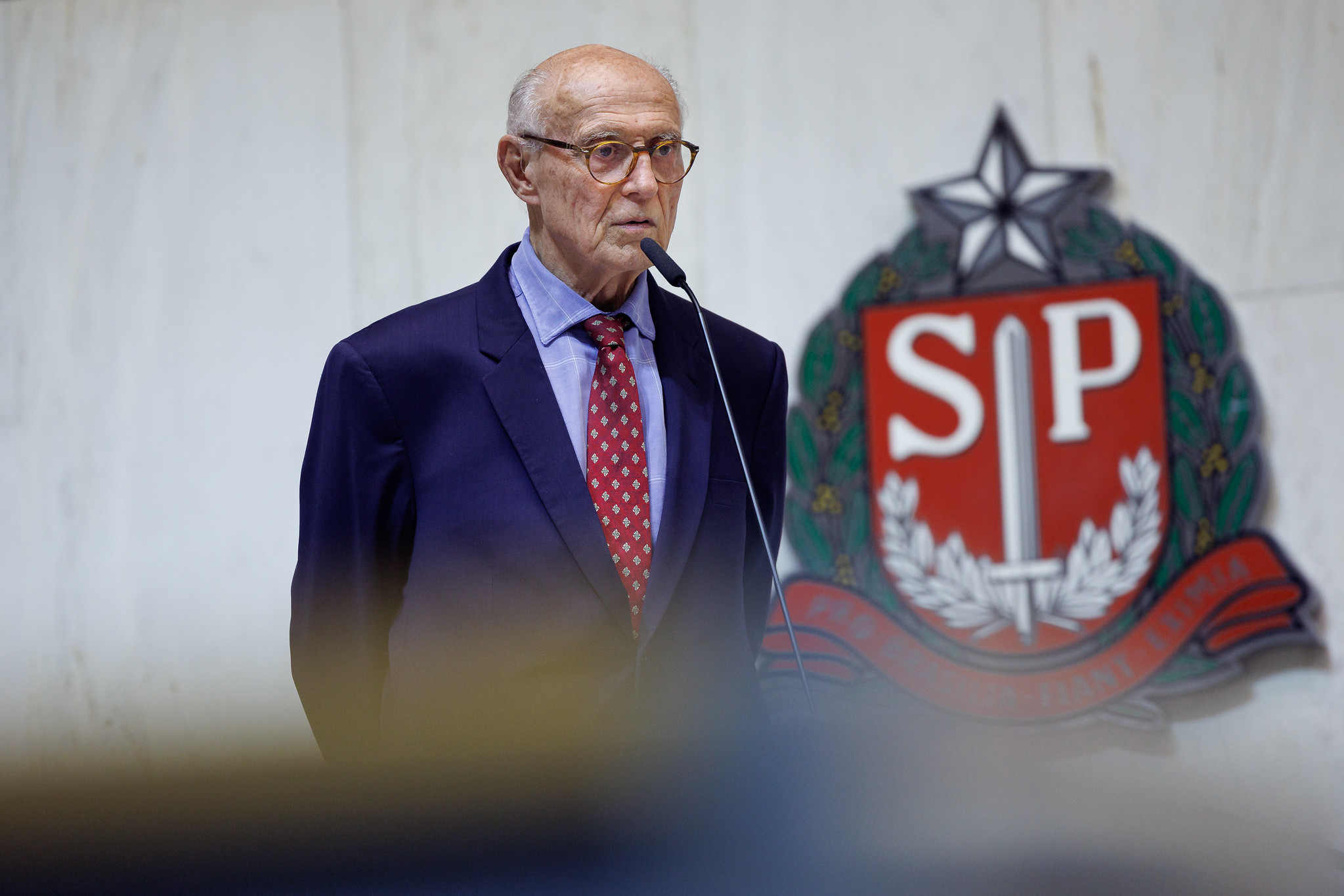 Eduardo Suplicy (PT): renda básica universal<a style='float:right;color:#ccc' href='https://www3.al.sp.gov.br/repositorio/noticia/N-05-2025/fg345444.jpg' target=_blank><i class='bi bi-zoom-in'></i> Clique para ver a imagem </a>