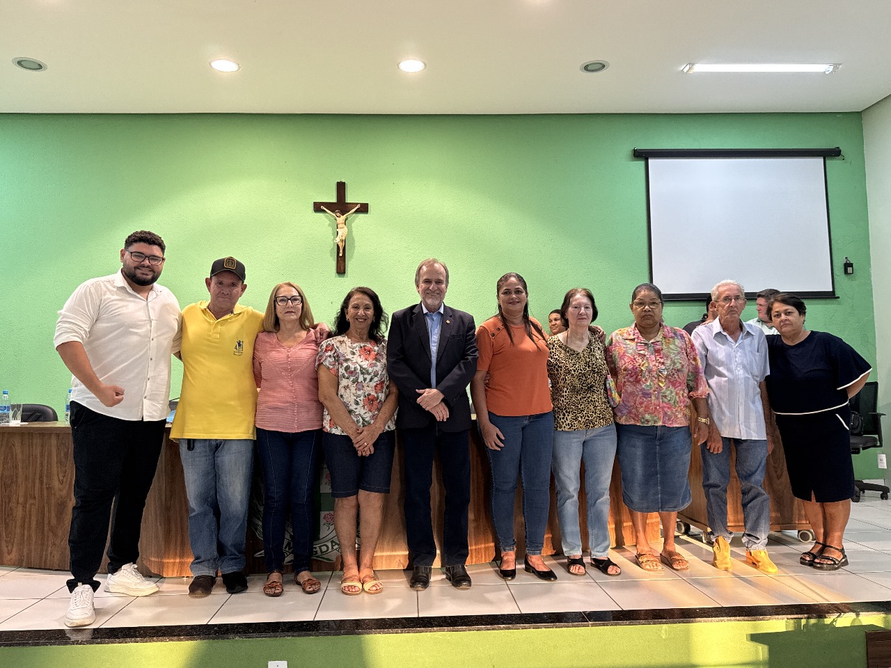 Deputado Dirceu Dalben (ao centro)<a style='float:right;color:#ccc' href='https://www3.al.sp.gov.br/repositorio/noticia/N-05-2025/fg345702.jpeg' target=_blank><i class='bi bi-zoom-in'></i> Clique para ver a imagem </a>
