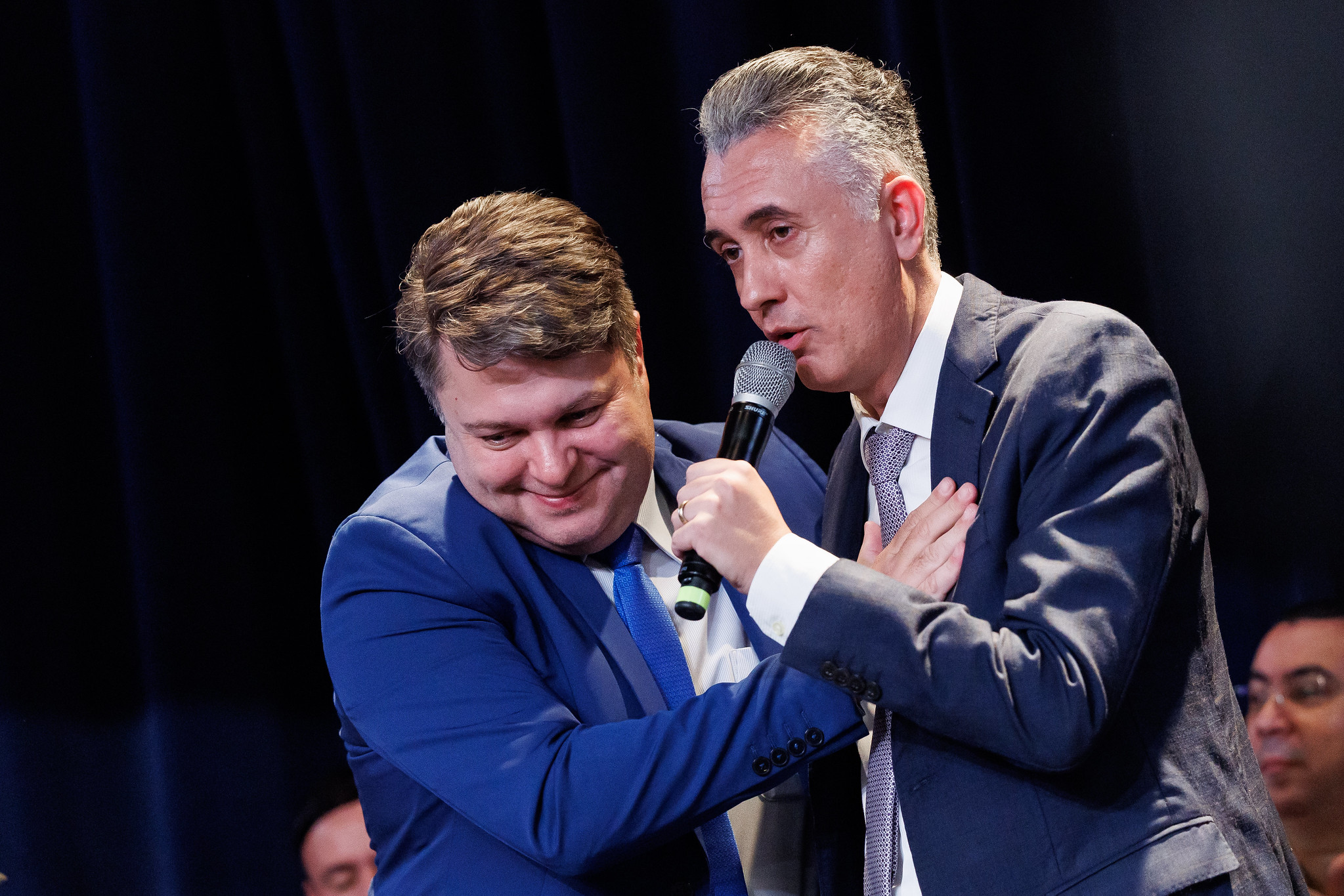 Associação dos Assessores homenageou profissionais<a style='float:right;color:#ccc' href='https://www3.al.sp.gov.br/repositorio/noticia/N-05-2025/fg345781.jpg' target=_blank><i class='bi bi-zoom-in'></i> Clique para ver a imagem </a>