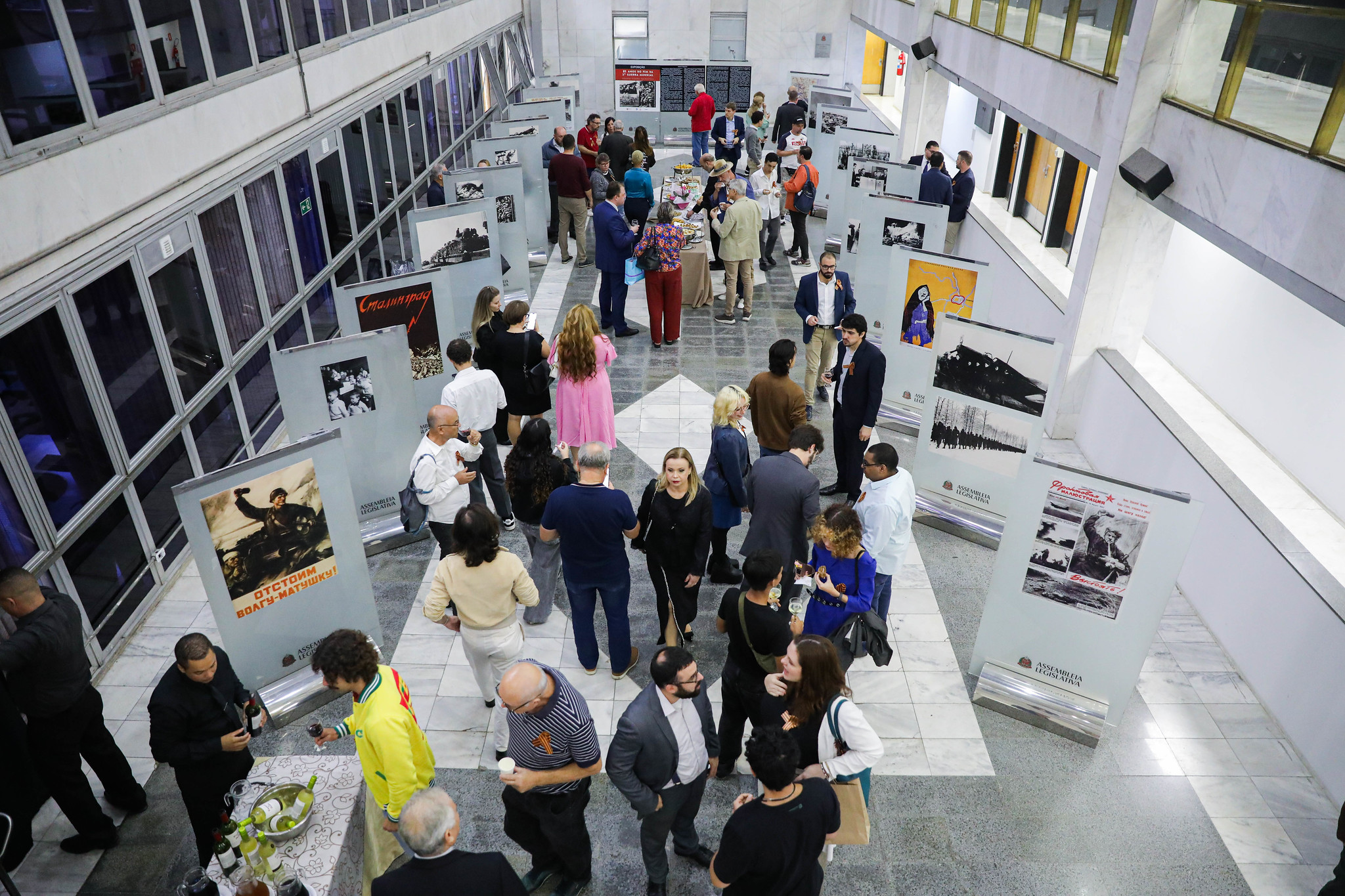 Abertura da exposi��o<a style='float:right' href='https://www3.al.sp.gov.br/repositorio/noticia/N-05-2026/fg364028.jpg' target=_blank><img src='/_img/material-file-download-white.png' width='14px' alt='Clique para baixar a imagem'></a>