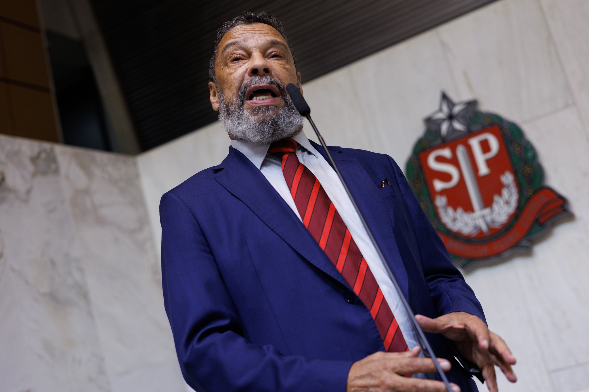 Deputado Teonilio Barba<a style='float:right;color:#ccc' href='https://www3.al.sp.gov.br/repositorio/noticia/N-05-2026/fg364043.jpg' target=_blank><i class='bi bi-zoom-in'></i> Clique para ver a imagem </a>