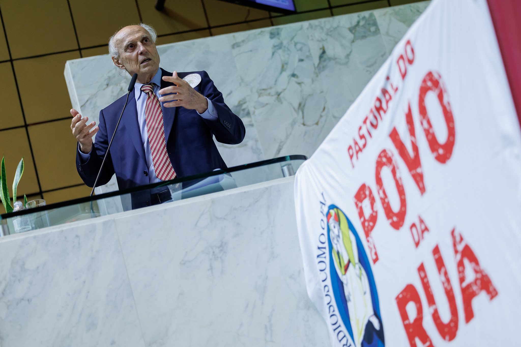 Deputado Eduardo Suplicy<a style='float:right' href='https://www3.al.sp.gov.br/repositorio/noticia/N-05-2026/fg364380.jpg' target=_blank><img src='/_img/material-file-download-white.png' width='14px' alt='Clique para baixar a imagem'></a>