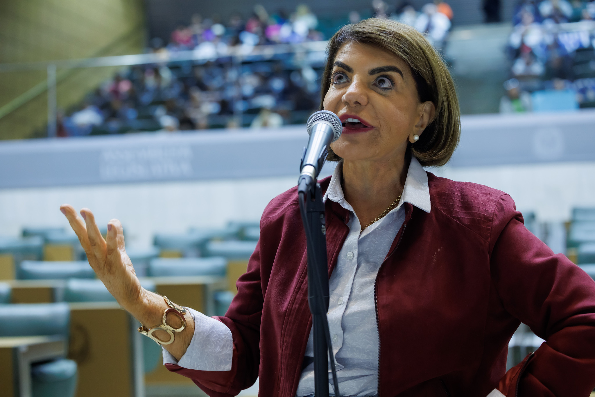Deputada Professora Bebel (PT)<a style='float:right' href='https://www3.al.sp.gov.br/repositorio/noticia/N-05-2026/fg364412.jpg' target=_blank><img src='/_img/material-file-download-white.png' width='14px' alt='Clique para baixar a imagem'></a>