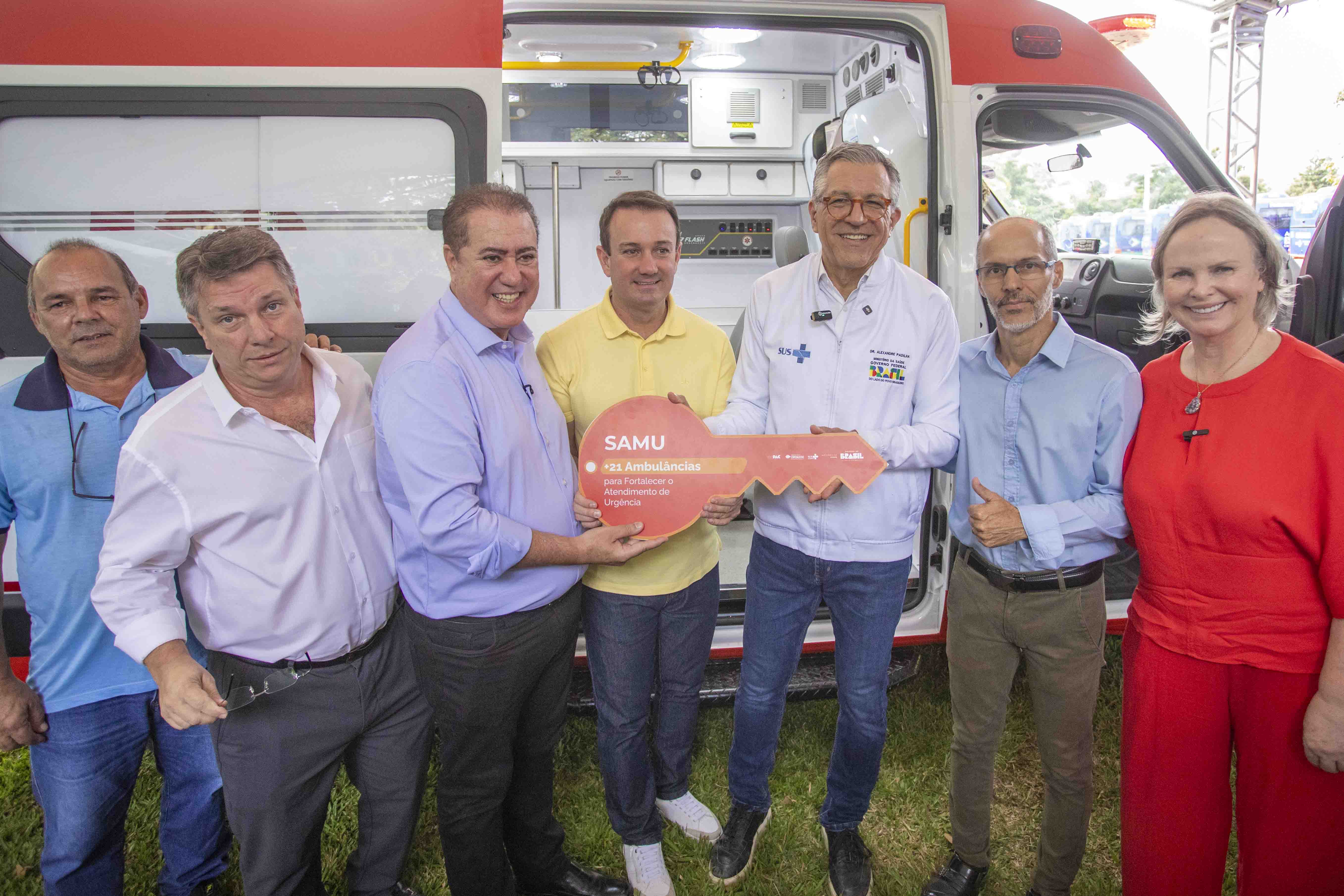 Entrega de ve�culos de programa federal<a style='float:right' href='https://www3.al.sp.gov.br/repositorio/noticia/N-05-2026/fg364419.jpg' target=_blank><img src='/_img/material-file-download-white.png' width='14px' alt='Clique para baixar a imagem'></a>