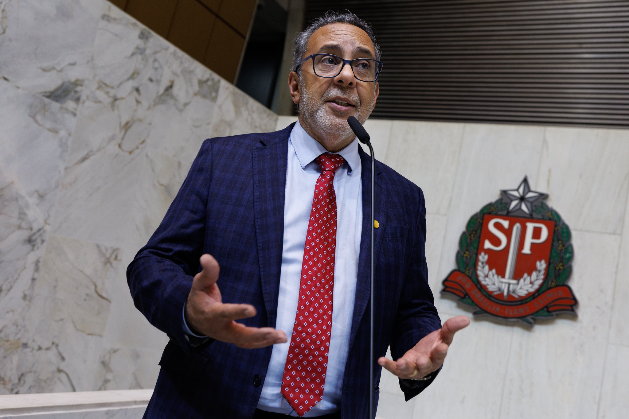 Deputado R�mulo Fernandes <a style='float:right' href='https://www3.al.sp.gov.br/repositorio/noticia/N-05-2026/fg364467.jpg' target=_blank><img src='/_img/material-file-download-white.png' width='14px' alt='Clique para baixar a imagem'></a>