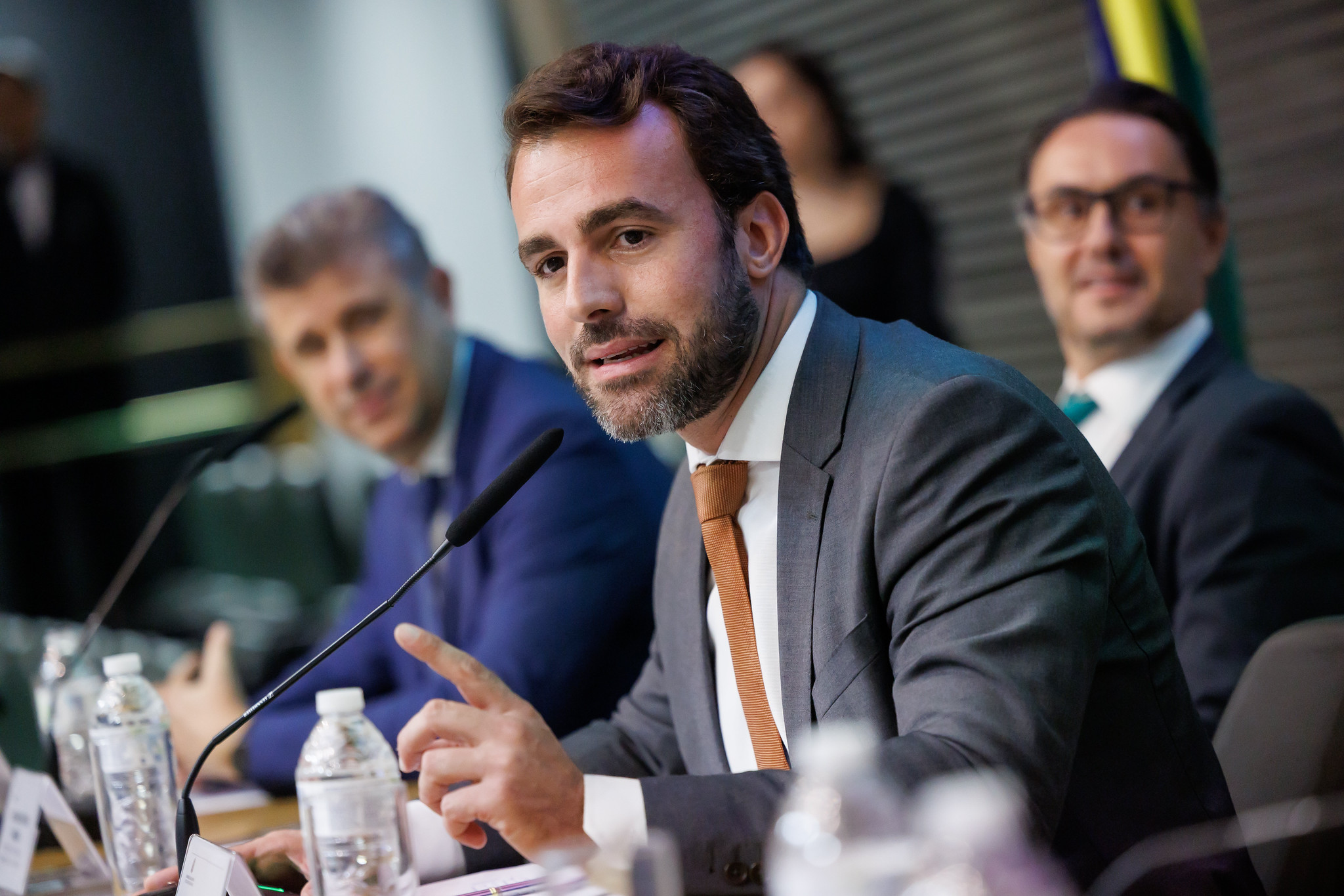 Deputado Lucas Bove<a style='float:right;color:#ccc' href='https://www3.al.sp.gov.br/repositorio/noticia/N-05-2026/fg364580.jpg' target=_blank><i class='bi bi-zoom-in'></i> Clique para ver a imagem </a>